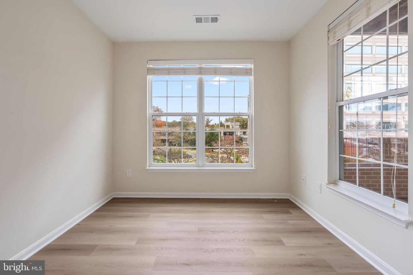 2700 BELLFOREST CT #210, VIENNA, Virginia 22180, 2 Bedrooms Bedrooms, ,1 BathroomBathrooms,Residential,For sale,2700 BELLFOREST CT #210,VAFX2281916 MLS # VAFX2281916 2700 BELLFOREST CT #210, VIENNA, Virginia 22180, 2 Bedrooms Bedrooms, ,1 BathroomBathrooms,Residential,For sale,2700 BELLFOREST CT #210,VAFX2281916 MLS # VAFX2281916