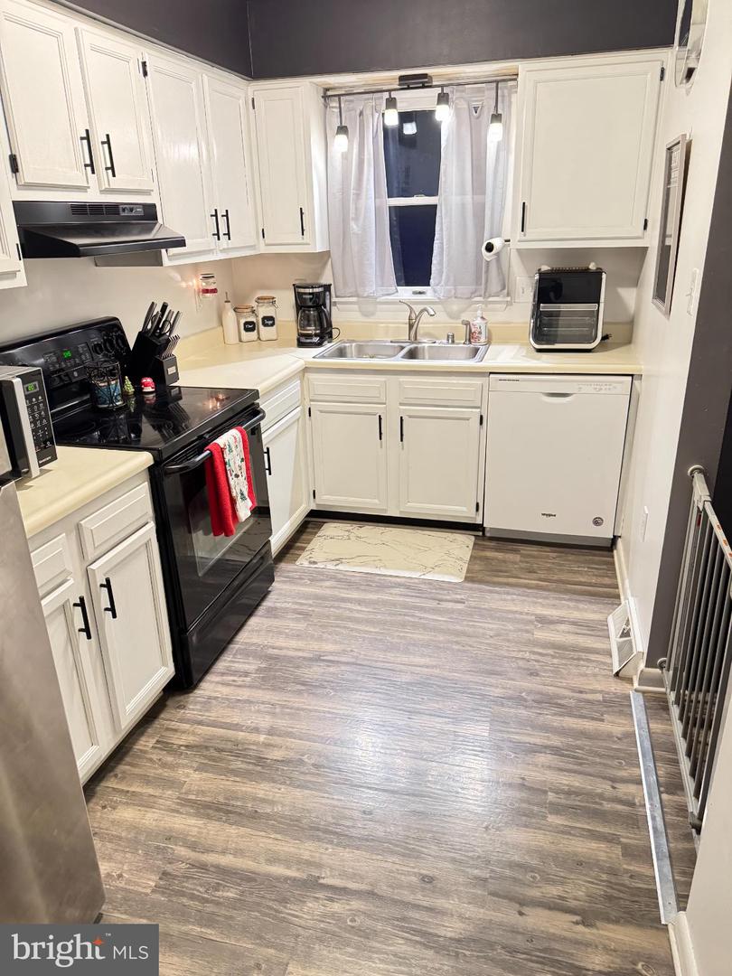 291 BORUM ST, STRASBURG, Virginia 22657, 3 Bedrooms Bedrooms, 5 Rooms Rooms,2 BathroomsBathrooms,Residential,For sale,291 BORUM ST,VASH2013166 MLS # VASH2013166 291 BORUM ST, STRASBURG, Virginia 22657, 3 Bedrooms Bedrooms, 5 Rooms Rooms,2 BathroomsBathrooms,Residential,For sale,291 BORUM ST,VASH2013166 MLS # VASH2013166