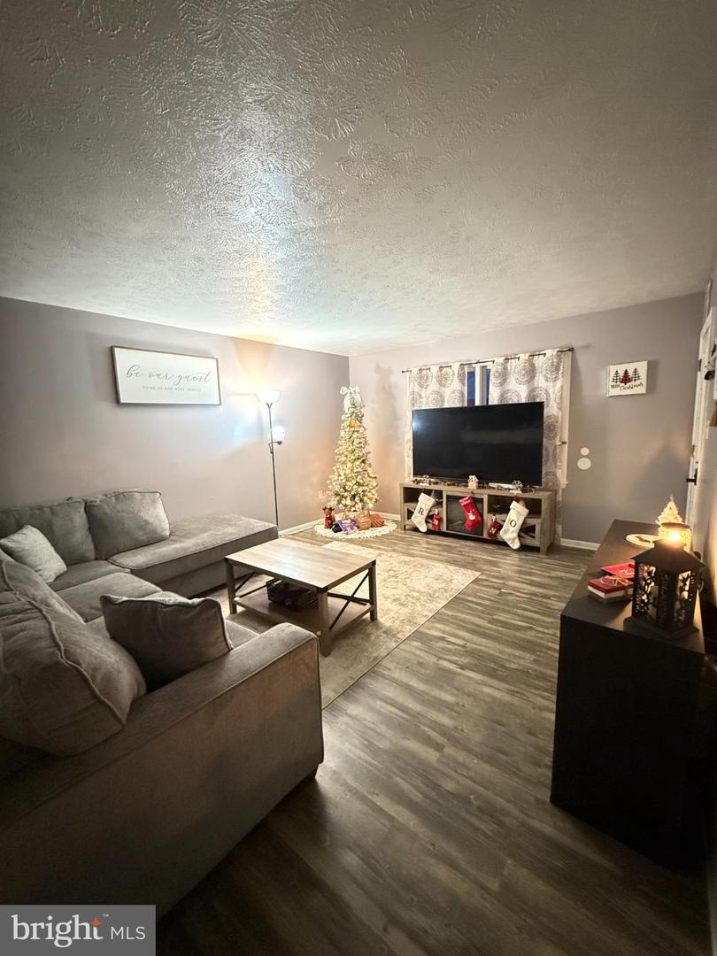 291 BORUM ST, STRASBURG, Virginia 22657, 3 Bedrooms Bedrooms, 5 Rooms Rooms,2 BathroomsBathrooms,Residential,For sale,291 BORUM ST,VASH2013166 MLS # VASH2013166 291 BORUM ST, STRASBURG, Virginia 22657, 3 Bedrooms Bedrooms, 5 Rooms Rooms,2 BathroomsBathrooms,Residential,For sale,291 BORUM ST,VASH2013166 MLS # VASH2013166