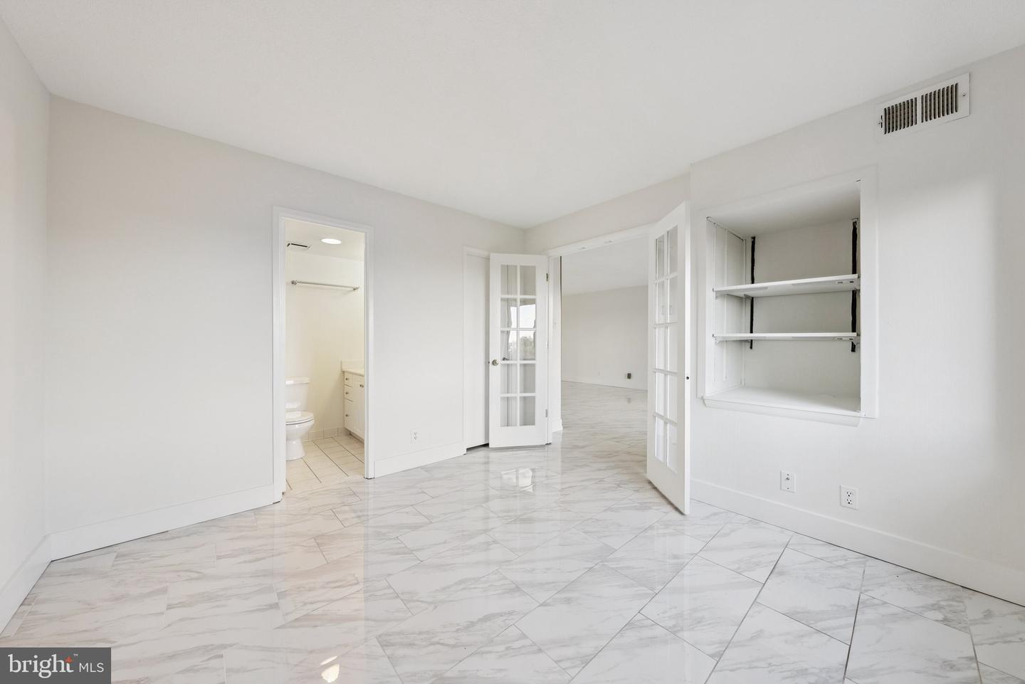 307 YOAKUM PKWY #519, ALEXANDRIA, Virginia 22304, 2 Bedrooms Bedrooms, ,2 BathroomsBathrooms,Residential,For sale,307 YOAKUM PKWY #519,VAAX2052302 MLS # VAAX2052302 307 YOAKUM PKWY #519, ALEXANDRIA, Virginia 22304, 2 Bedrooms Bedrooms, ,2 BathroomsBathrooms,Residential,For sale,307 YOAKUM PKWY #519,VAAX2052302 MLS # VAAX2052302