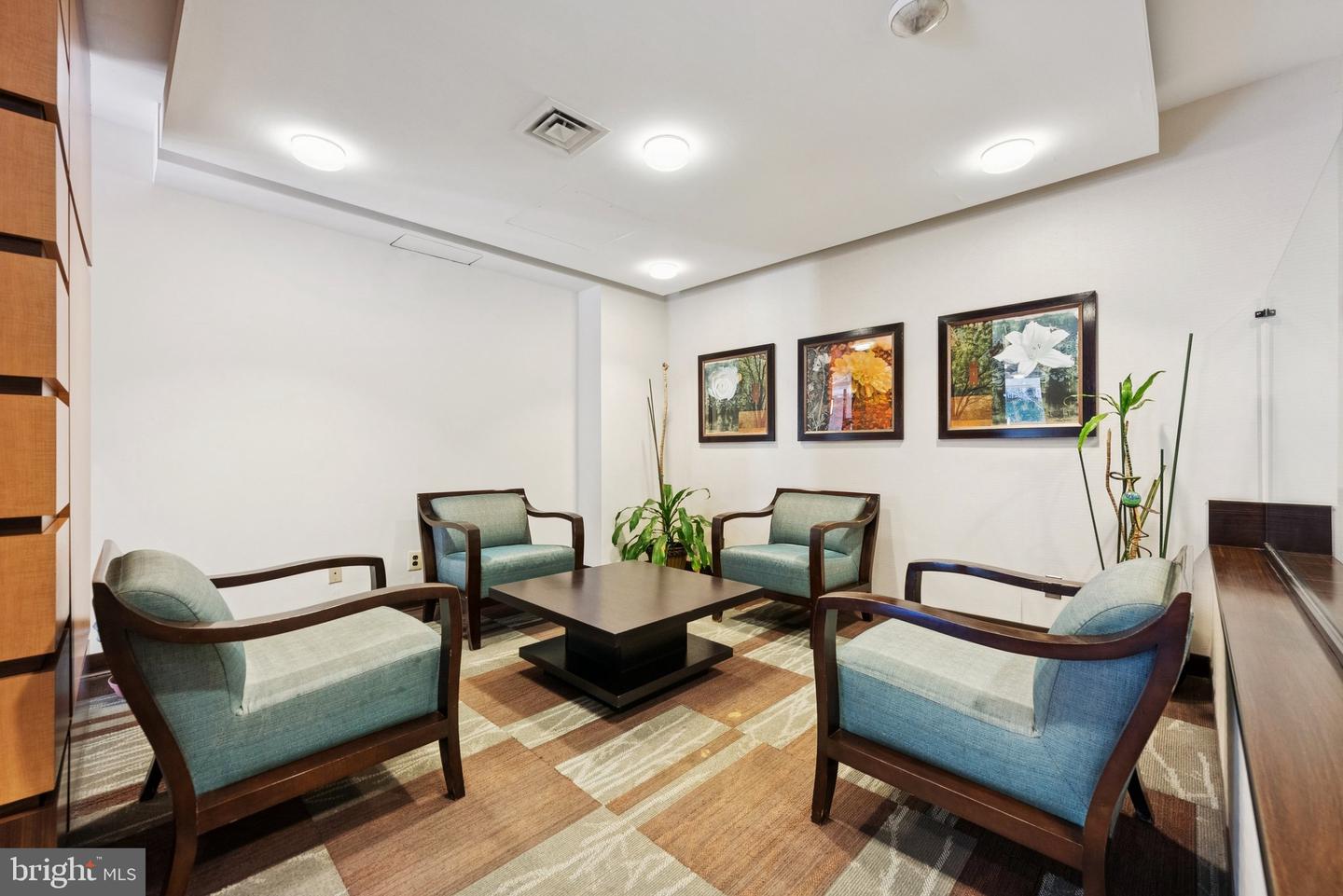 307 YOAKUM PKWY #519, ALEXANDRIA, Virginia 22304, 2 Bedrooms Bedrooms, ,2 BathroomsBathrooms,Residential,For sale,307 YOAKUM PKWY #519,VAAX2052302 MLS # VAAX2052302 307 YOAKUM PKWY #519, ALEXANDRIA, Virginia 22304, 2 Bedrooms Bedrooms, ,2 BathroomsBathrooms,Residential,For sale,307 YOAKUM PKWY #519,VAAX2052302 MLS # VAAX2052302