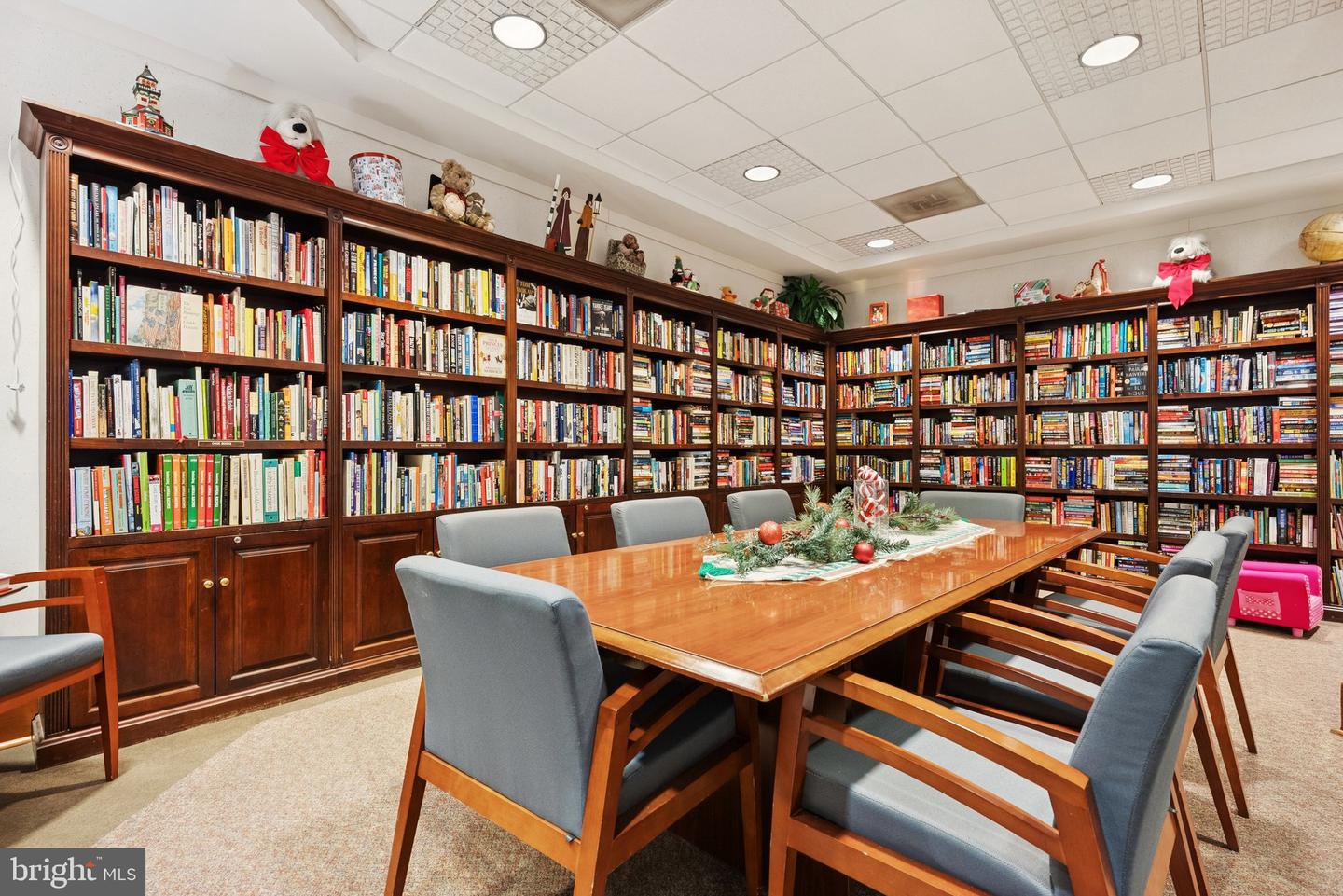 307 YOAKUM PKWY #519, ALEXANDRIA, Virginia 22304, 2 Bedrooms Bedrooms, ,2 BathroomsBathrooms,Residential,For sale,307 YOAKUM PKWY #519,VAAX2052302 MLS # VAAX2052302 307 YOAKUM PKWY #519, ALEXANDRIA, Virginia 22304, 2 Bedrooms Bedrooms, ,2 BathroomsBathrooms,Residential,For sale,307 YOAKUM PKWY #519,VAAX2052302 MLS # VAAX2052302