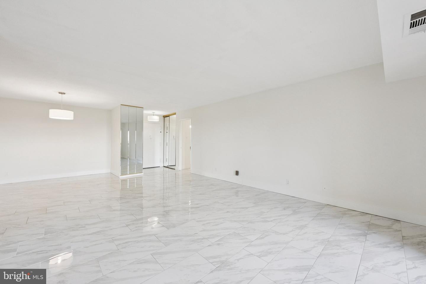 307 YOAKUM PKWY #519, ALEXANDRIA, Virginia 22304, 2 Bedrooms Bedrooms, ,2 BathroomsBathrooms,Residential,For sale,307 YOAKUM PKWY #519,VAAX2052302 MLS # VAAX2052302 307 YOAKUM PKWY #519, ALEXANDRIA, Virginia 22304, 2 Bedrooms Bedrooms, ,2 BathroomsBathrooms,Residential,For sale,307 YOAKUM PKWY #519,VAAX2052302 MLS # VAAX2052302