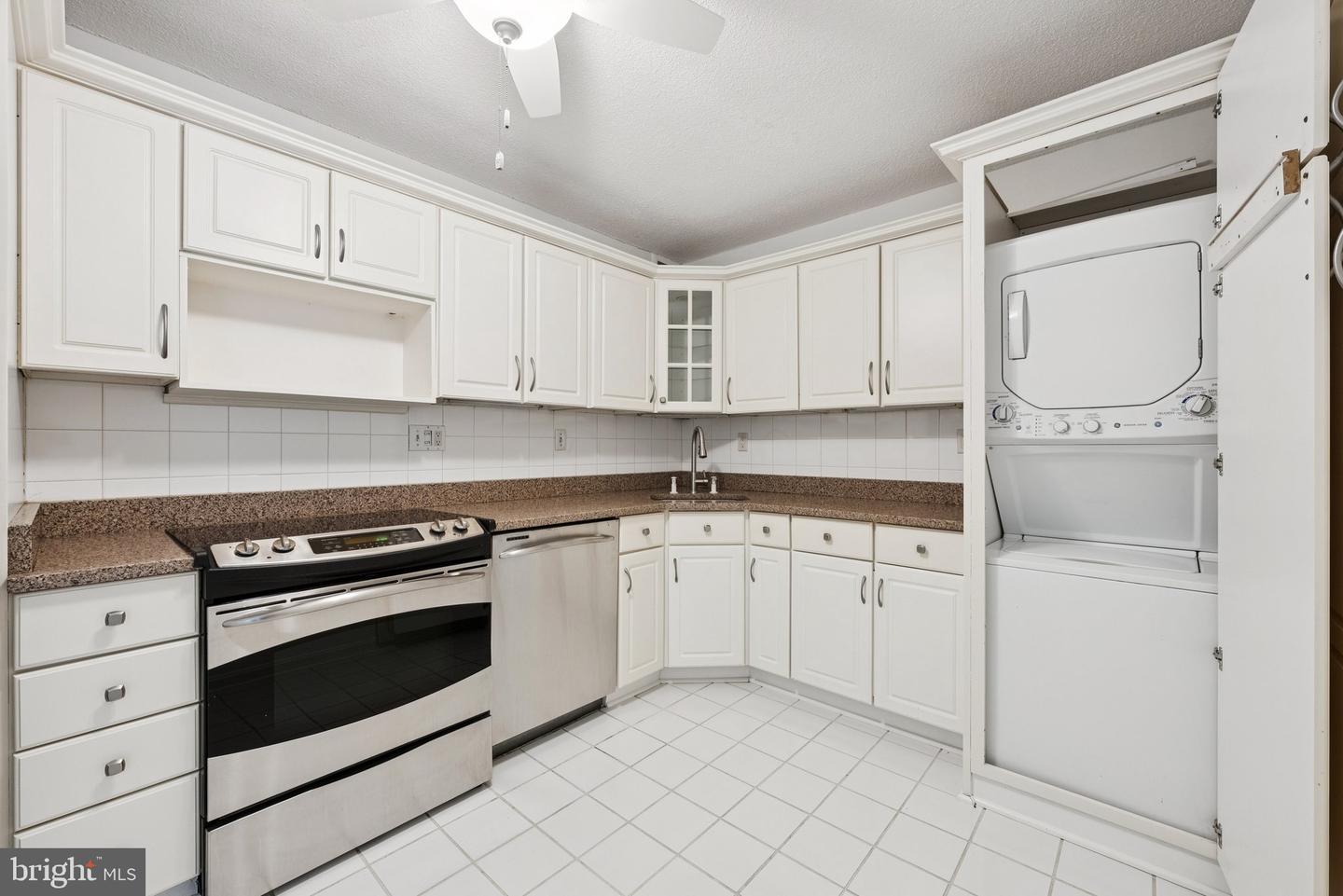 307 YOAKUM PKWY #519, ALEXANDRIA, Virginia 22304, 2 Bedrooms Bedrooms, ,2 BathroomsBathrooms,Residential,For sale,307 YOAKUM PKWY #519,VAAX2052302 MLS # VAAX2052302 307 YOAKUM PKWY #519, ALEXANDRIA, Virginia 22304, 2 Bedrooms Bedrooms, ,2 BathroomsBathrooms,Residential,For sale,307 YOAKUM PKWY #519,VAAX2052302 MLS # VAAX2052302