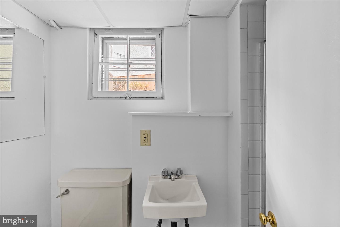 3206 MORRISON ST NW, WASHINGTON, District Of Columbia 20015, 4 Bedrooms Bedrooms, 8 Rooms Rooms,3 BathroomsBathrooms,Residential,For sale,3206 MORRISON ST NW,DCDC2234406 MLS # DCDC2234406 3206 MORRISON ST NW, WASHINGTON, District Of Columbia 20015, 4 Bedrooms Bedrooms, 8 Rooms Rooms,3 BathroomsBathrooms,Residential,For sale,3206 MORRISON ST NW,DCDC2234406 MLS # DCDC2234406