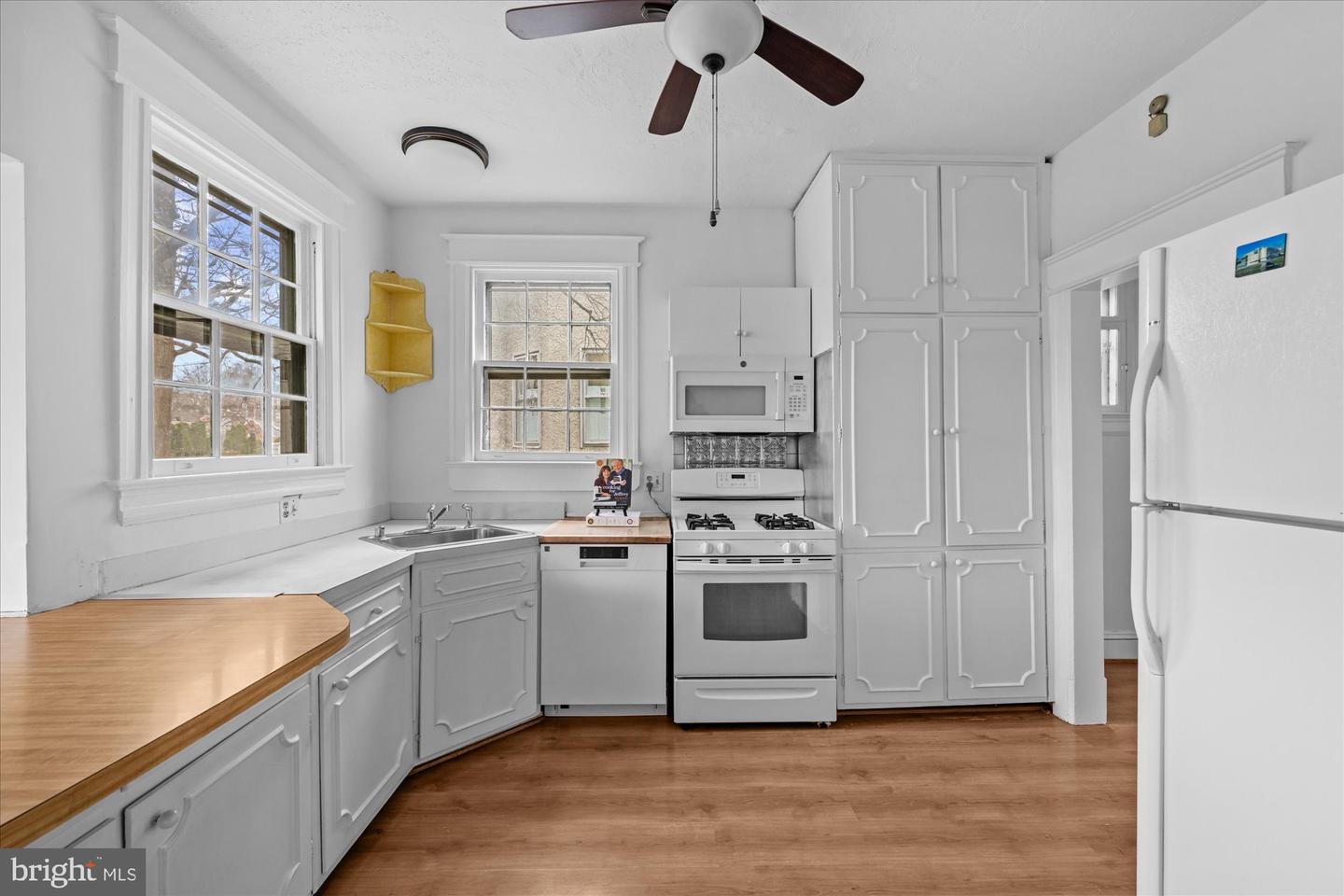 3206 MORRISON ST NW, WASHINGTON, District Of Columbia 20015, 4 Bedrooms Bedrooms, 8 Rooms Rooms,3 BathroomsBathrooms,Residential,For sale,3206 MORRISON ST NW,DCDC2234406 MLS # DCDC2234406 3206 MORRISON ST NW, WASHINGTON, District Of Columbia 20015, 4 Bedrooms Bedrooms, 8 Rooms Rooms,3 BathroomsBathrooms,Residential,For sale,3206 MORRISON ST NW,DCDC2234406 MLS # DCDC2234406