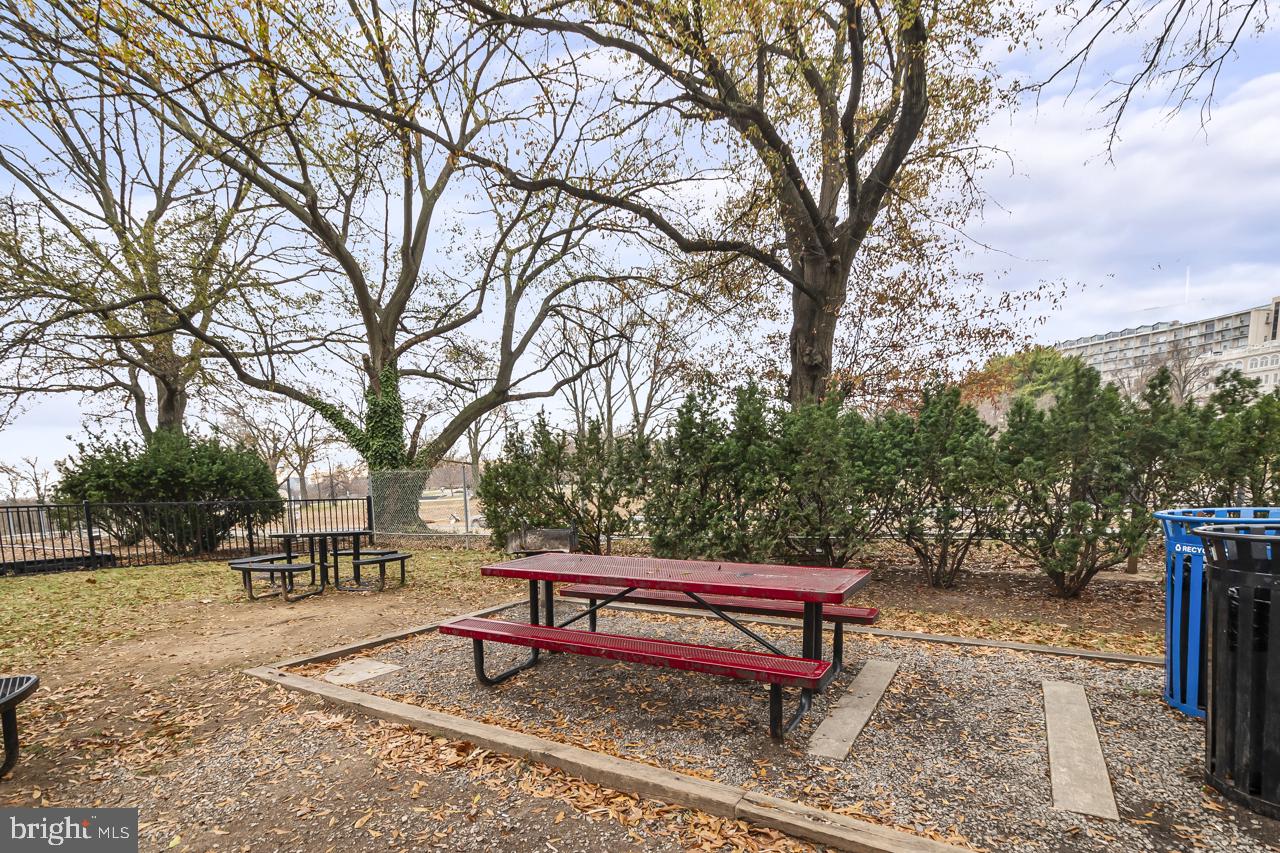 1111 ARLINGTON BLVD #318, ARLINGTON, Virginia 22209, 1 Bedroom Bedrooms, ,1 BathroomBathrooms,Residential,For sale,1111 ARLINGTON BLVD #318,VAAR2066764 MLS # VAAR2066764 1111 ARLINGTON BLVD #318, ARLINGTON, Virginia 22209, 1 Bedroom Bedrooms, ,1 BathroomBathrooms,Residential,For sale,1111 ARLINGTON BLVD #318,VAAR2066764 MLS # VAAR2066764