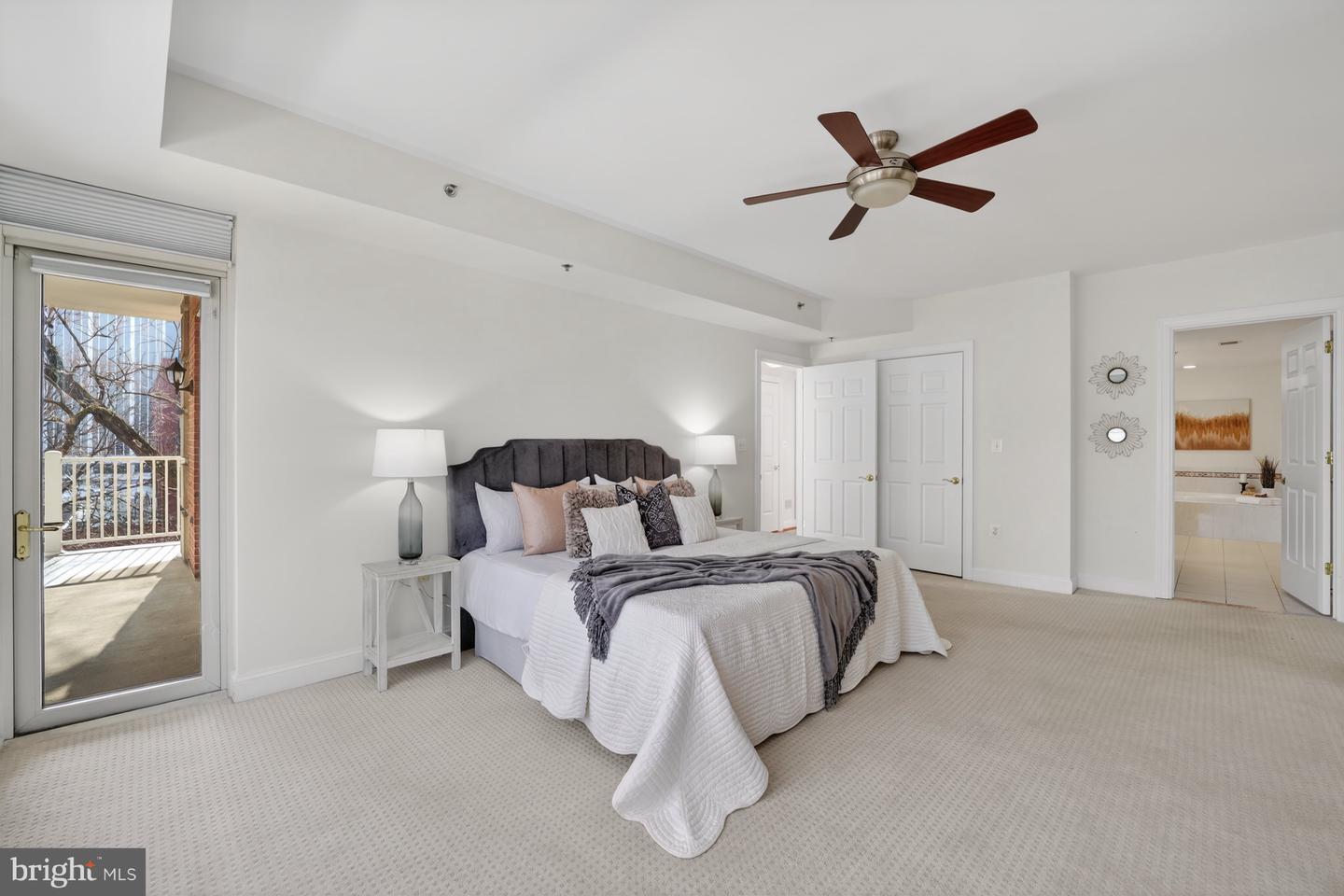 1555 N COLONIAL TER #601, ARLINGTON, Virginia 22209, 2 Bedrooms Bedrooms, ,2 BathroomsBathrooms,Residential,For sale,1555 N COLONIAL TER #601,VAAR2066786 MLS # VAAR2066786 1555 N COLONIAL TER #601, ARLINGTON, Virginia 22209, 2 Bedrooms Bedrooms, ,2 BathroomsBathrooms,Residential,For sale,1555 N COLONIAL TER #601,VAAR2066786 MLS # VAAR2066786