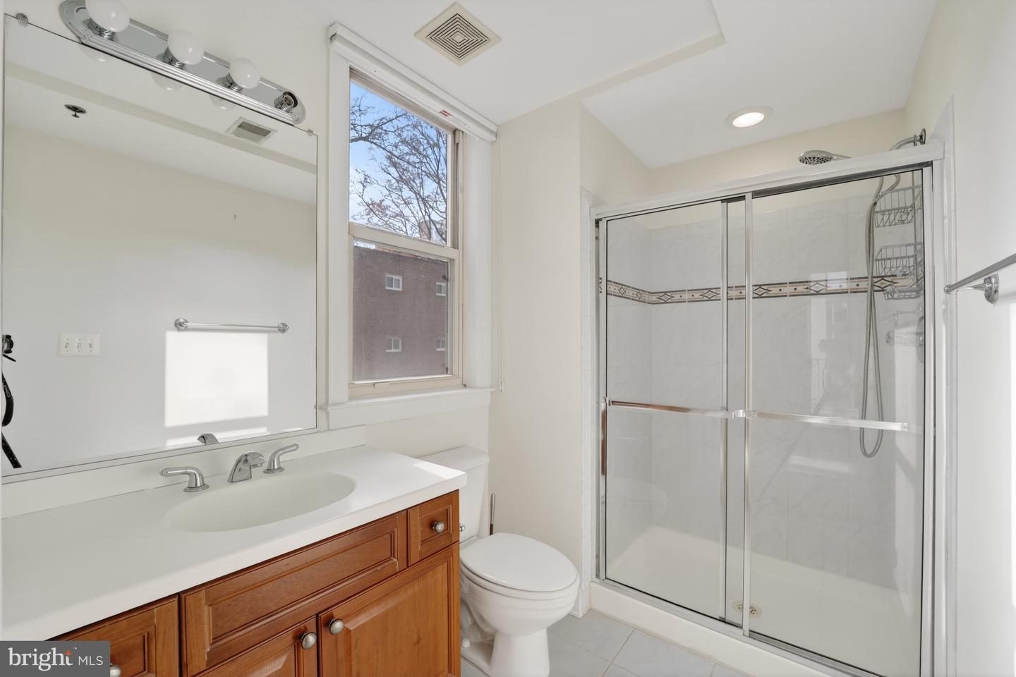 1555 N COLONIAL TER #601, ARLINGTON, Virginia 22209, 2 Bedrooms Bedrooms, ,2 BathroomsBathrooms,Residential,For sale,1555 N COLONIAL TER #601,VAAR2066786 MLS # VAAR2066786 1555 N COLONIAL TER #601, ARLINGTON, Virginia 22209, 2 Bedrooms Bedrooms, ,2 BathroomsBathrooms,Residential,For sale,1555 N COLONIAL TER #601,VAAR2066786 MLS # VAAR2066786