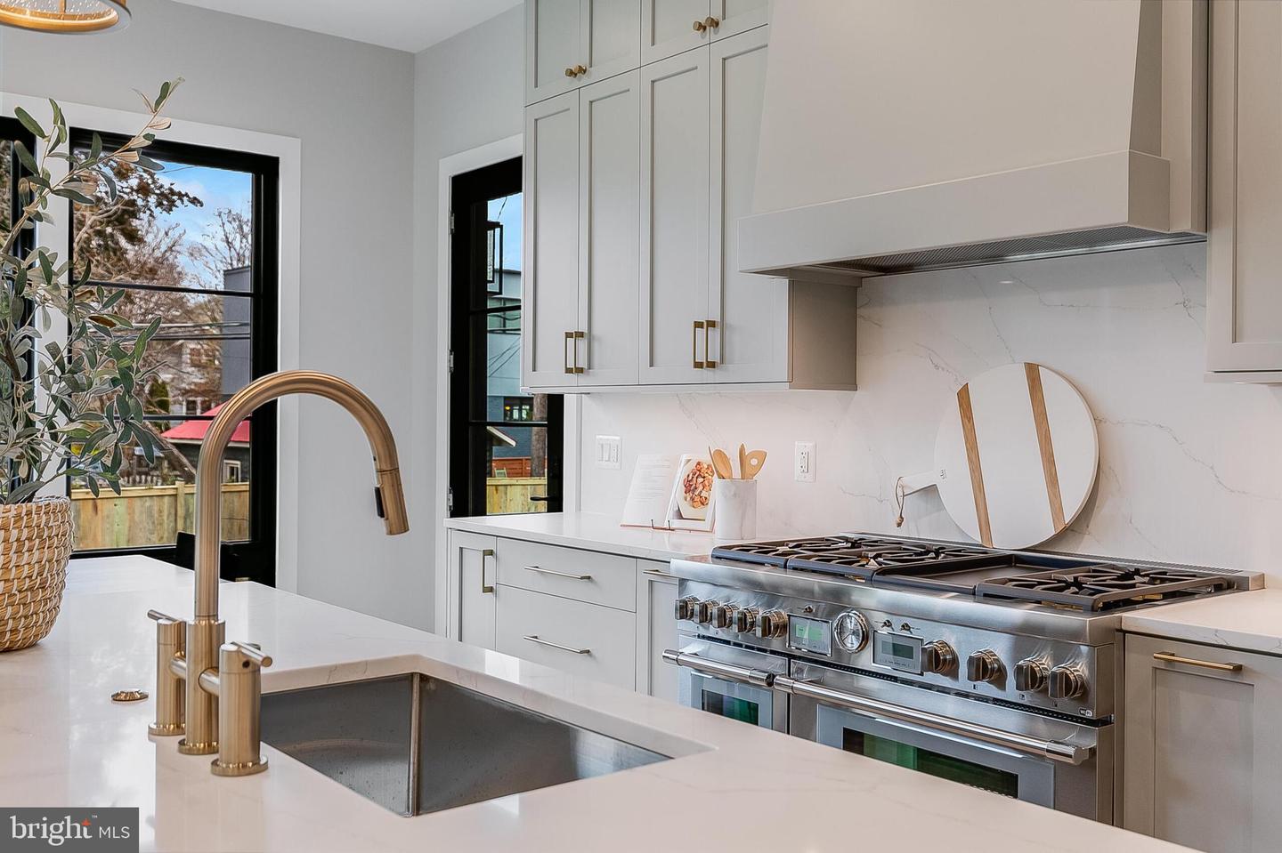 809 N KENMORE ST, ARLINGTON, Virginia 22201, 6 Bedrooms Bedrooms, ,6 BathroomsBathrooms,Residential,For sale,809 N KENMORE ST,VAAR2066792 MLS # VAAR2066792 809 N KENMORE ST, ARLINGTON, Virginia 22201, 6 Bedrooms Bedrooms, ,6 BathroomsBathrooms,Residential,For sale,809 N KENMORE ST,VAAR2066792 MLS # VAAR2066792