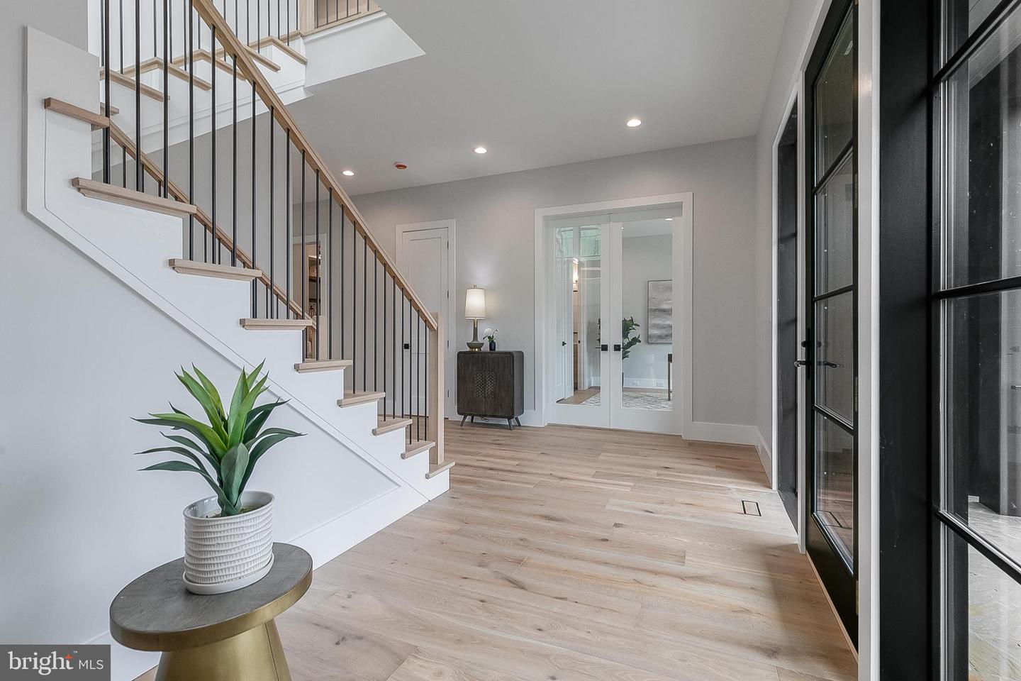 809 N KENMORE ST, ARLINGTON, Virginia 22201, 6 Bedrooms Bedrooms, ,6 BathroomsBathrooms,Residential,For sale,809 N KENMORE ST,VAAR2066792 MLS # VAAR2066792 809 N KENMORE ST, ARLINGTON, Virginia 22201, 6 Bedrooms Bedrooms, ,6 BathroomsBathrooms,Residential,For sale,809 N KENMORE ST,VAAR2066792 MLS # VAAR2066792