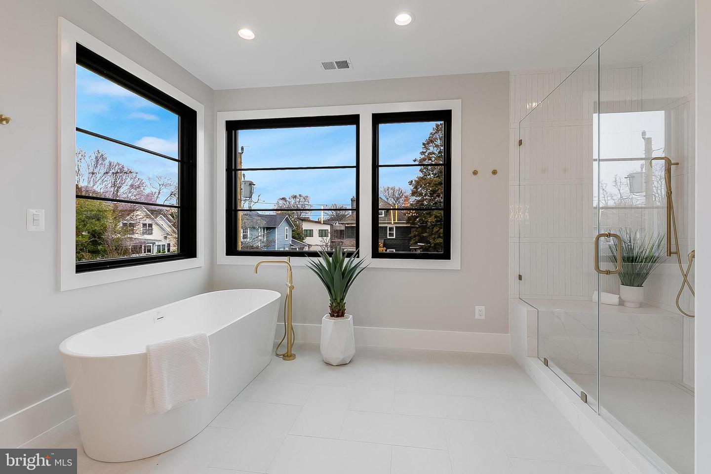 809 N KENMORE ST, ARLINGTON, Virginia 22201, 6 Bedrooms Bedrooms, ,6 BathroomsBathrooms,Residential,For sale,809 N KENMORE ST,VAAR2066792 MLS # VAAR2066792 809 N KENMORE ST, ARLINGTON, Virginia 22201, 6 Bedrooms Bedrooms, ,6 BathroomsBathrooms,Residential,For sale,809 N KENMORE ST,VAAR2066792 MLS # VAAR2066792