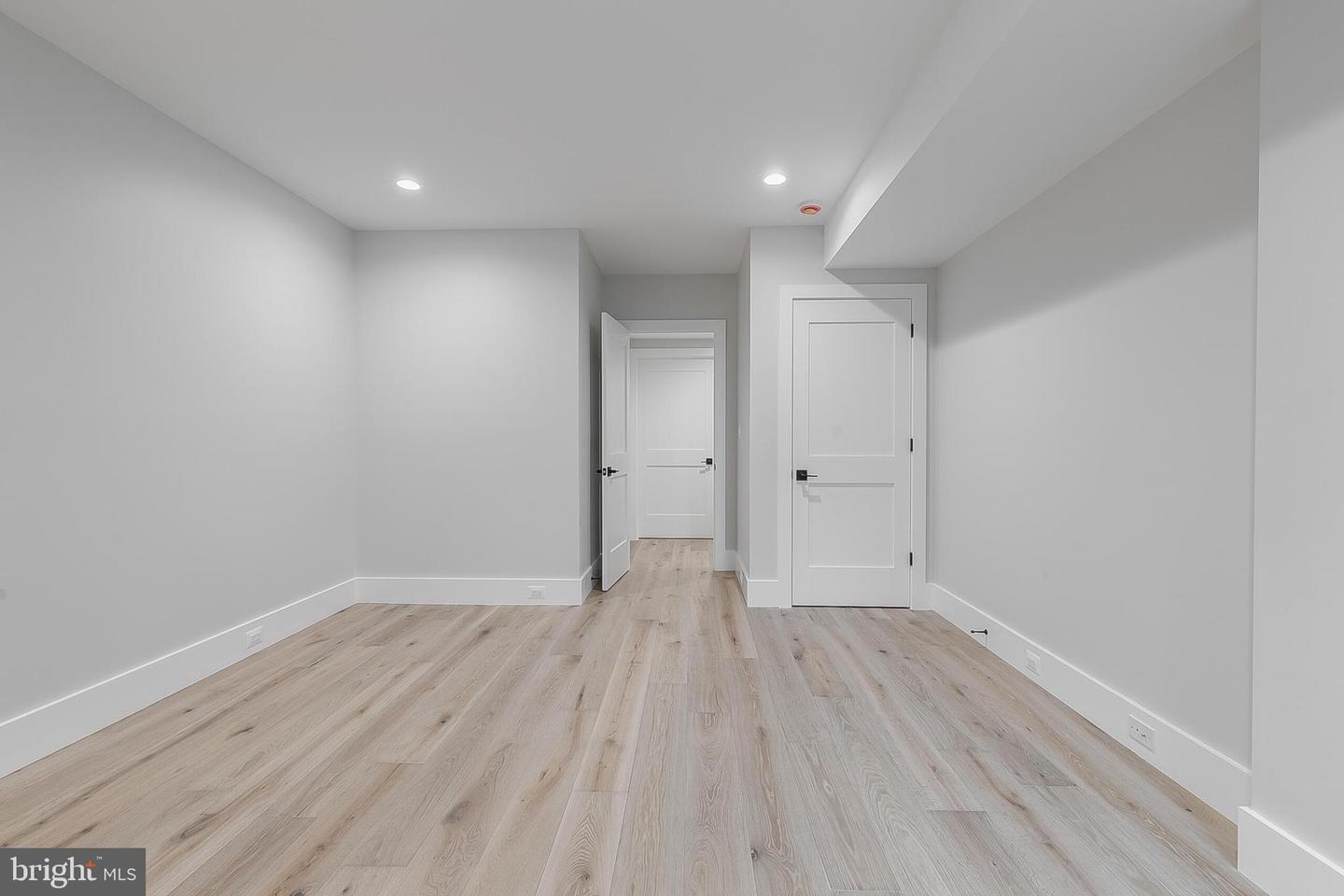 809 N KENMORE ST, ARLINGTON, Virginia 22201, 6 Bedrooms Bedrooms, ,6 BathroomsBathrooms,Residential,For sale,809 N KENMORE ST,VAAR2066792 MLS # VAAR2066792 809 N KENMORE ST, ARLINGTON, Virginia 22201, 6 Bedrooms Bedrooms, ,6 BathroomsBathrooms,Residential,For sale,809 N KENMORE ST,VAAR2066792 MLS # VAAR2066792