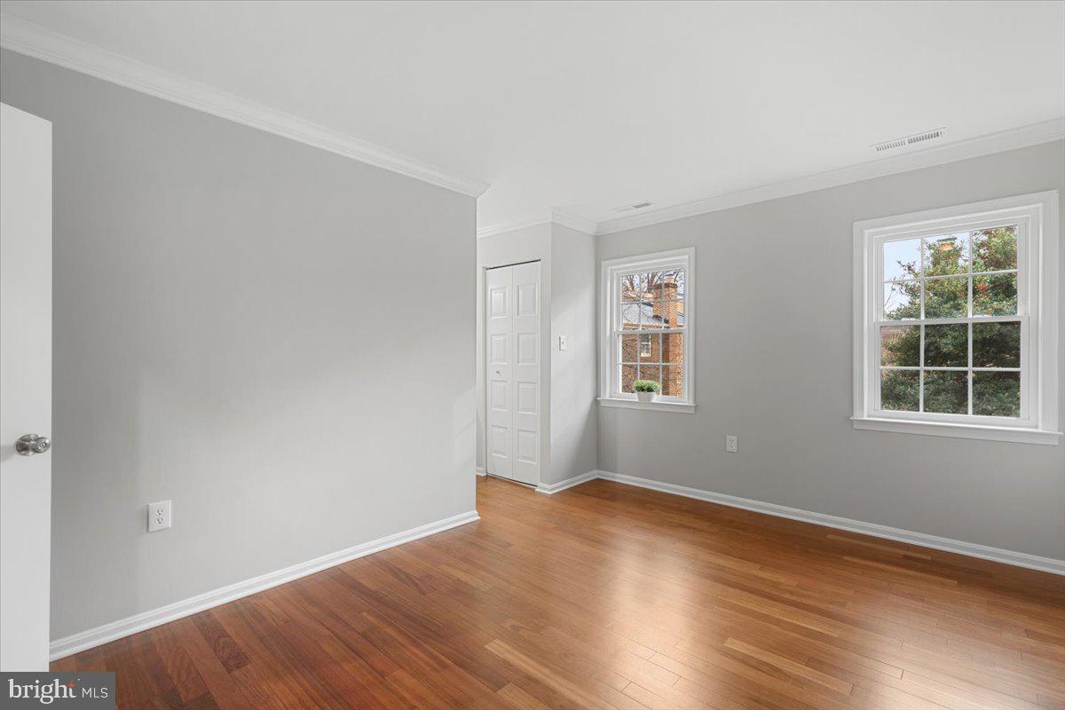 2694 CENTENNIAL CT #54, ALEXANDRIA, Virginia 22311, 3 Bedrooms Bedrooms, ,3 BathroomsBathrooms,Residential,For sale,2694 CENTENNIAL CT #54,VAAX2052332 MLS # VAAX2052332 2694 CENTENNIAL CT #54, ALEXANDRIA, Virginia 22311, 3 Bedrooms Bedrooms, ,3 BathroomsBathrooms,Residential,For sale,2694 CENTENNIAL CT #54,VAAX2052332 MLS # VAAX2052332