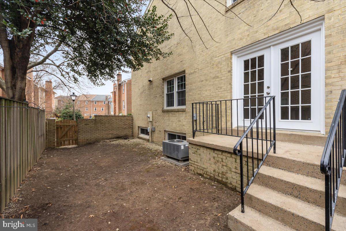 2694 CENTENNIAL CT #54, ALEXANDRIA, Virginia 22311, 3 Bedrooms Bedrooms, ,3 BathroomsBathrooms,Residential,For sale,2694 CENTENNIAL CT #54,VAAX2052332 MLS # VAAX2052332 2694 CENTENNIAL CT #54, ALEXANDRIA, Virginia 22311, 3 Bedrooms Bedrooms, ,3 BathroomsBathrooms,Residential,For sale,2694 CENTENNIAL CT #54,VAAX2052332 MLS # VAAX2052332