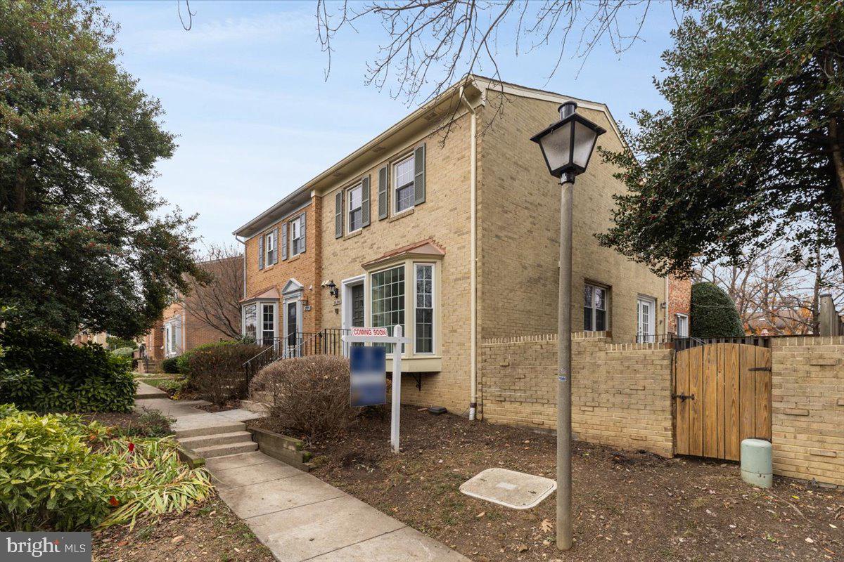 2694 CENTENNIAL CT #54, ALEXANDRIA, Virginia 22311, 3 Bedrooms Bedrooms, ,3 BathroomsBathrooms,Residential,For sale,2694 CENTENNIAL CT #54,VAAX2052332 MLS # VAAX2052332 2694 CENTENNIAL CT #54, ALEXANDRIA, Virginia 22311, 3 Bedrooms Bedrooms, ,3 BathroomsBathrooms,Residential,For sale,2694 CENTENNIAL CT #54,VAAX2052332 MLS # VAAX2052332