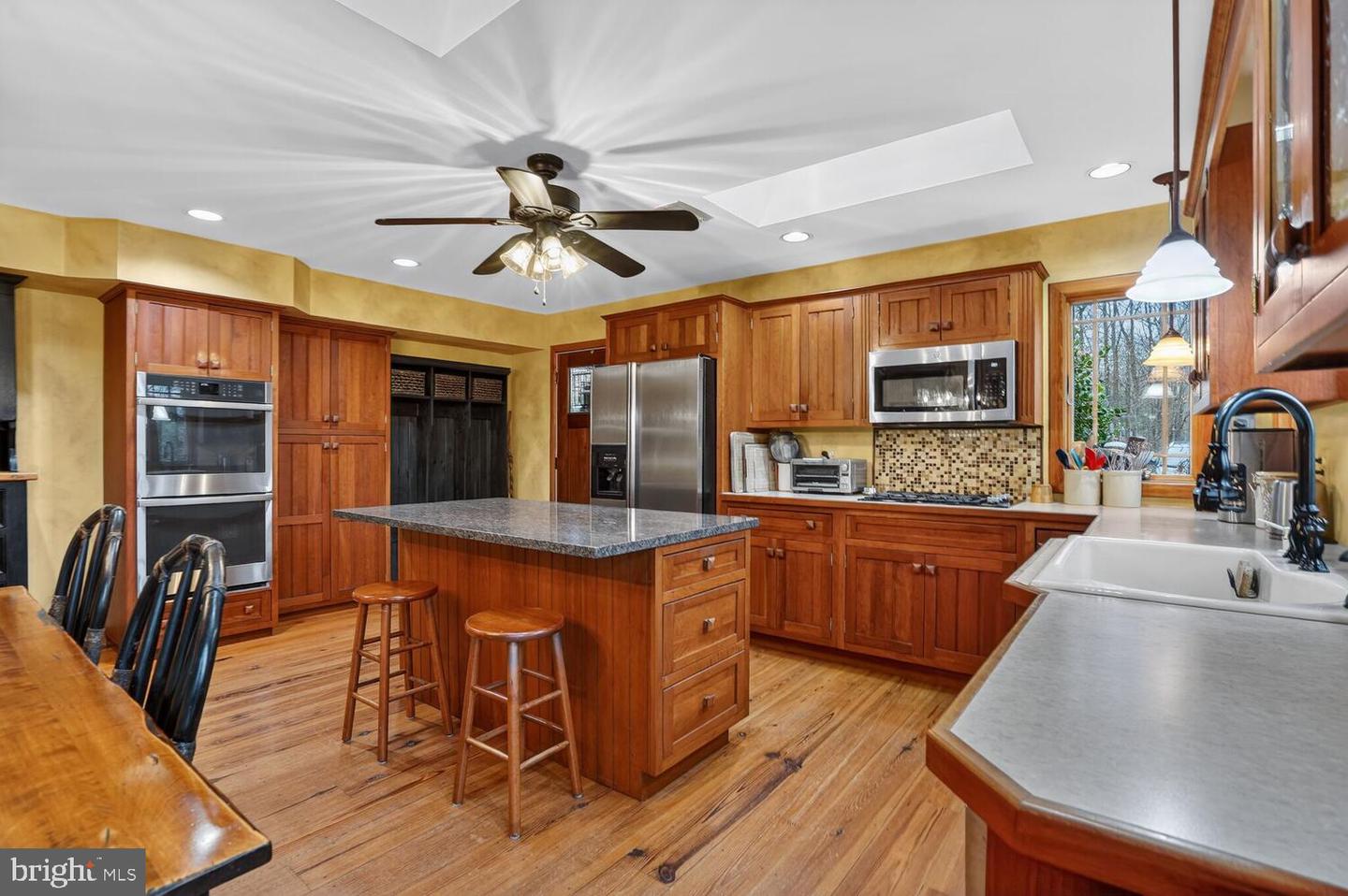 6195 LERNER LN, BROAD RUN, Virginia 20137, 4 Bedrooms Bedrooms, ,2 BathroomsBathrooms,Residential,For sale,6195 LERNER LN,VAFQ2019888 MLS # VAFQ2019888 6195 LERNER LN, BROAD RUN, Virginia 20137, 4 Bedrooms Bedrooms, ,2 BathroomsBathrooms,Residential,For sale,6195 LERNER LN,VAFQ2019888 MLS # VAFQ2019888