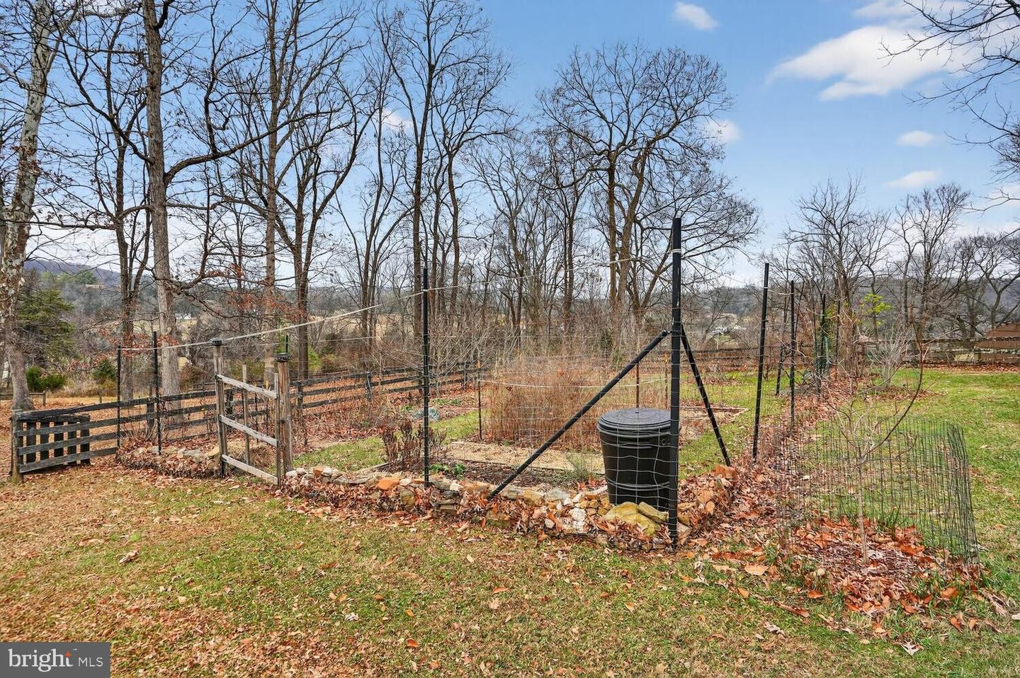 6195 LERNER LN, BROAD RUN, Virginia 20137, 4 Bedrooms Bedrooms, ,2 BathroomsBathrooms,Residential,For sale,6195 LERNER LN,VAFQ2019888 MLS # VAFQ2019888 6195 LERNER LN, BROAD RUN, Virginia 20137, 4 Bedrooms Bedrooms, ,2 BathroomsBathrooms,Residential,For sale,6195 LERNER LN,VAFQ2019888 MLS # VAFQ2019888