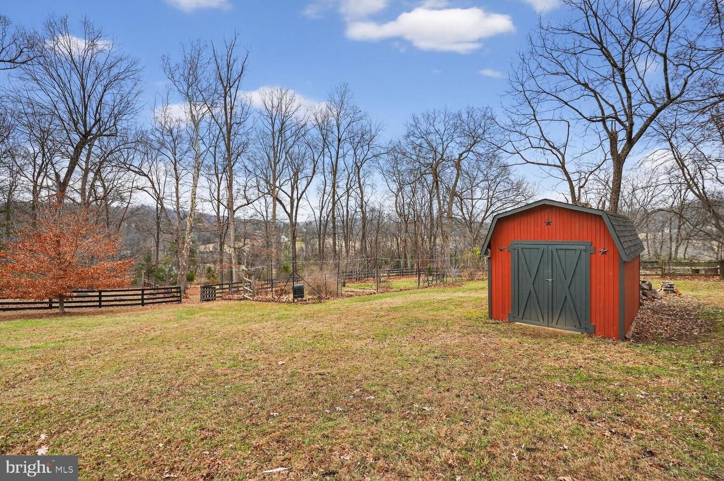 6195 LERNER LN, BROAD RUN, Virginia 20137, 4 Bedrooms Bedrooms, ,2 BathroomsBathrooms,Residential,For sale,6195 LERNER LN,VAFQ2019888 MLS # VAFQ2019888 6195 LERNER LN, BROAD RUN, Virginia 20137, 4 Bedrooms Bedrooms, ,2 BathroomsBathrooms,Residential,For sale,6195 LERNER LN,VAFQ2019888 MLS # VAFQ2019888