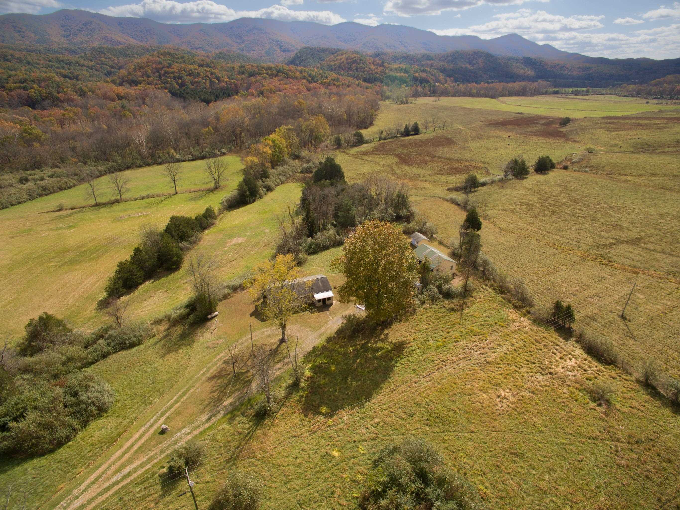 11611 COWPASTURE RIVER RD S, WILLIAMSVILLE, Virginia 24487, 2 Bedrooms Bedrooms, ,1 BathroomBathrooms,Residential,11611 COWPASTURE RIVER RD S,670551 MLS # 670551 11611 COWPASTURE RIVER RD S, WILLIAMSVILLE, Virginia 24487, 2 Bedrooms Bedrooms, ,1 BathroomBathrooms,Residential,11611 COWPASTURE RIVER RD S,670551 MLS # 670551