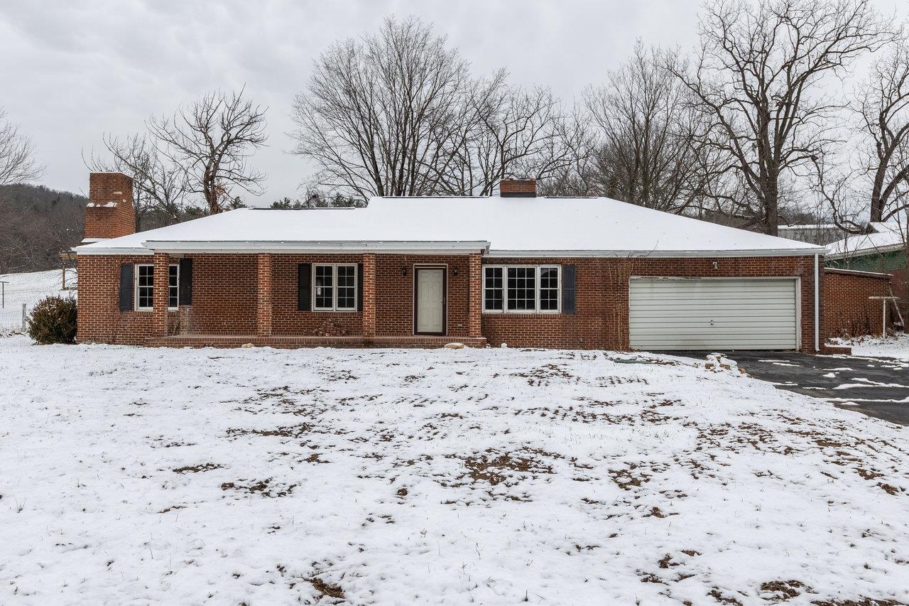 10840 RAWLEY PIKE, HINTON, Virginia 22831, 3 Bedrooms Bedrooms, ,1 BathroomBathrooms,Residential,10840 RAWLEY PIKE,671781 MLS # 671781 10840 RAWLEY PIKE, HINTON, Virginia 22831, 3 Bedrooms Bedrooms, ,1 BathroomBathrooms,Residential,10840 RAWLEY PIKE,671781 MLS # 671781