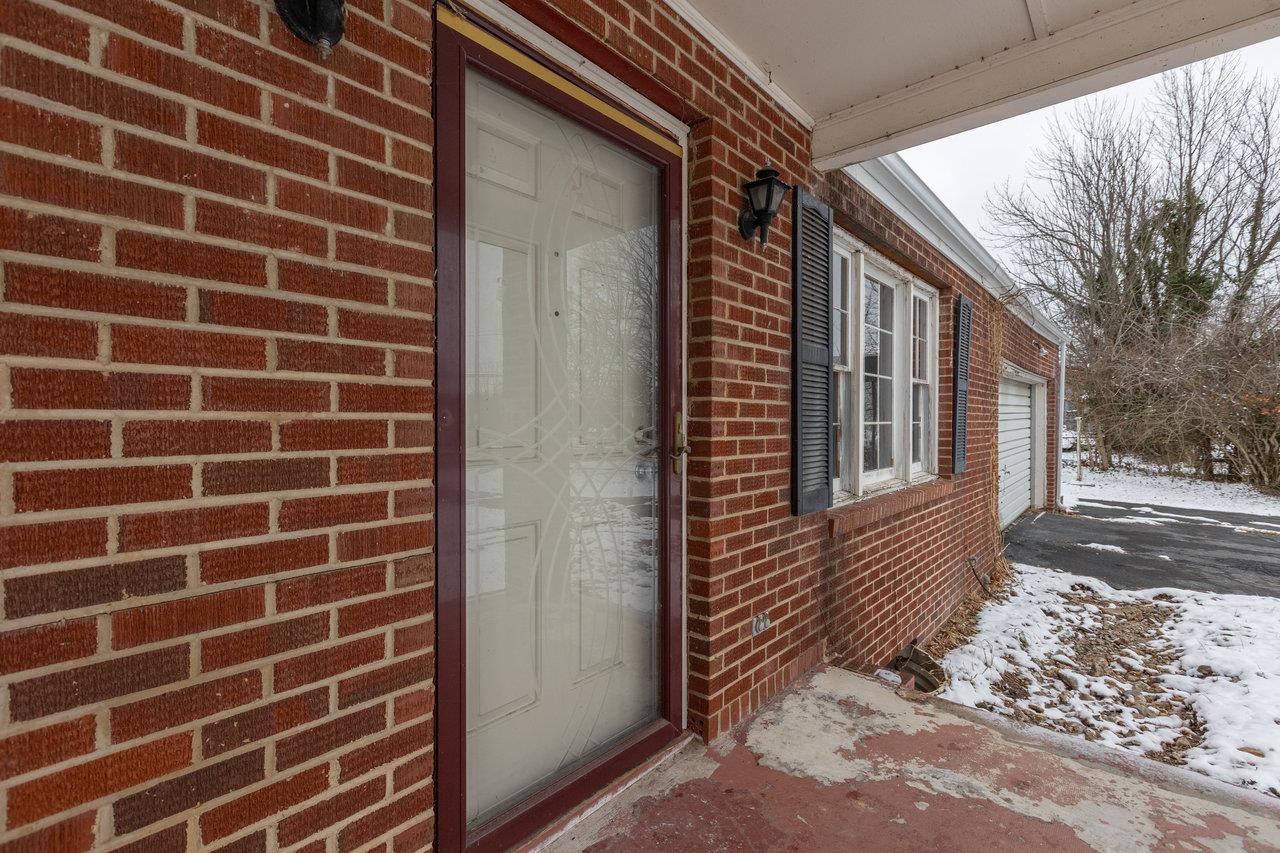 10840 RAWLEY PIKE, HINTON, Virginia 22831, 3 Bedrooms Bedrooms, ,1 BathroomBathrooms,Residential,10840 RAWLEY PIKE,671781 MLS # 671781 10840 RAWLEY PIKE, HINTON, Virginia 22831, 3 Bedrooms Bedrooms, ,1 BathroomBathrooms,Residential,10840 RAWLEY PIKE,671781 MLS # 671781