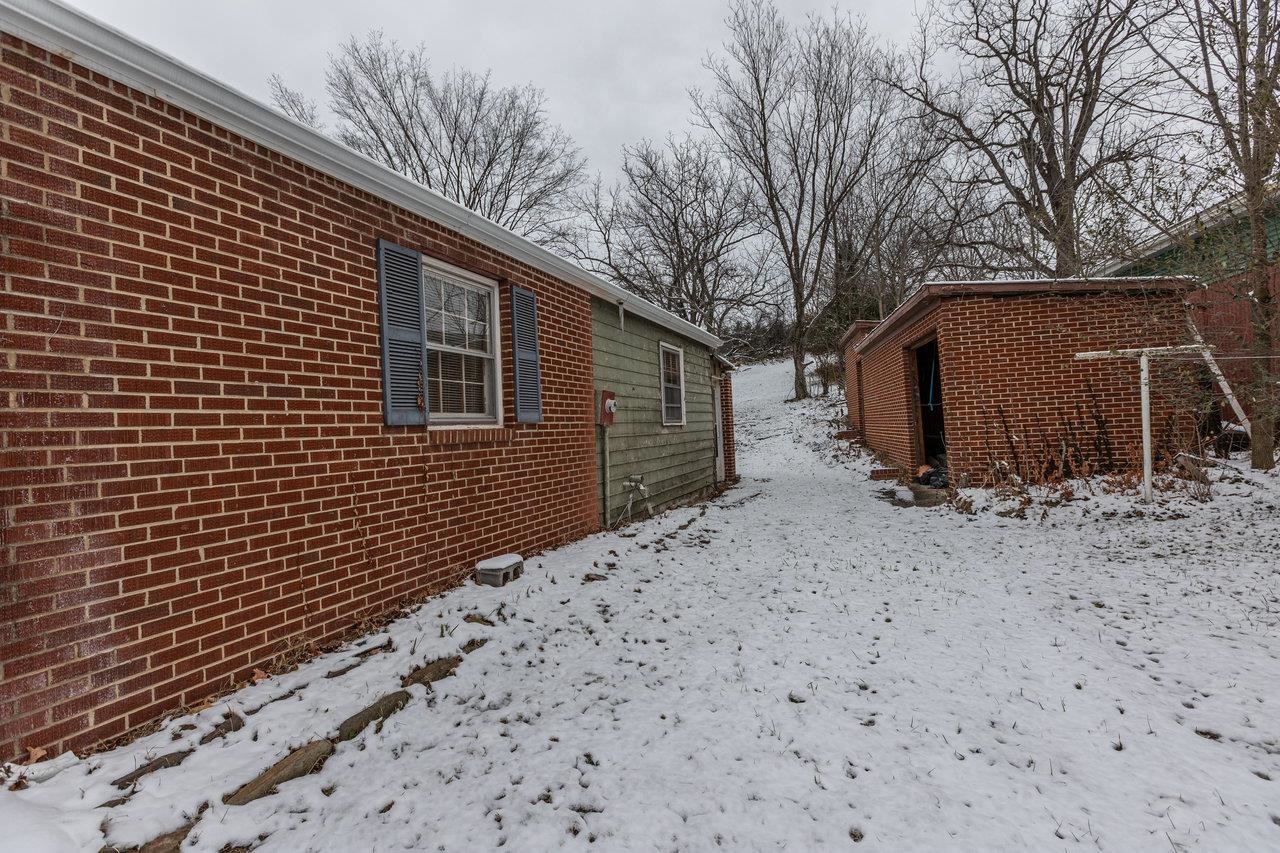 10840 RAWLEY PIKE, HINTON, Virginia 22831, 3 Bedrooms Bedrooms, ,1 BathroomBathrooms,Residential,10840 RAWLEY PIKE,671781 MLS # 671781 10840 RAWLEY PIKE, HINTON, Virginia 22831, 3 Bedrooms Bedrooms, ,1 BathroomBathrooms,Residential,10840 RAWLEY PIKE,671781 MLS # 671781