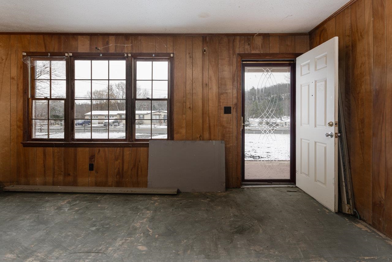 10840 RAWLEY PIKE, HINTON, Virginia 22831, 3 Bedrooms Bedrooms, ,1 BathroomBathrooms,Residential,10840 RAWLEY PIKE,671781 MLS # 671781 10840 RAWLEY PIKE, HINTON, Virginia 22831, 3 Bedrooms Bedrooms, ,1 BathroomBathrooms,Residential,10840 RAWLEY PIKE,671781 MLS # 671781