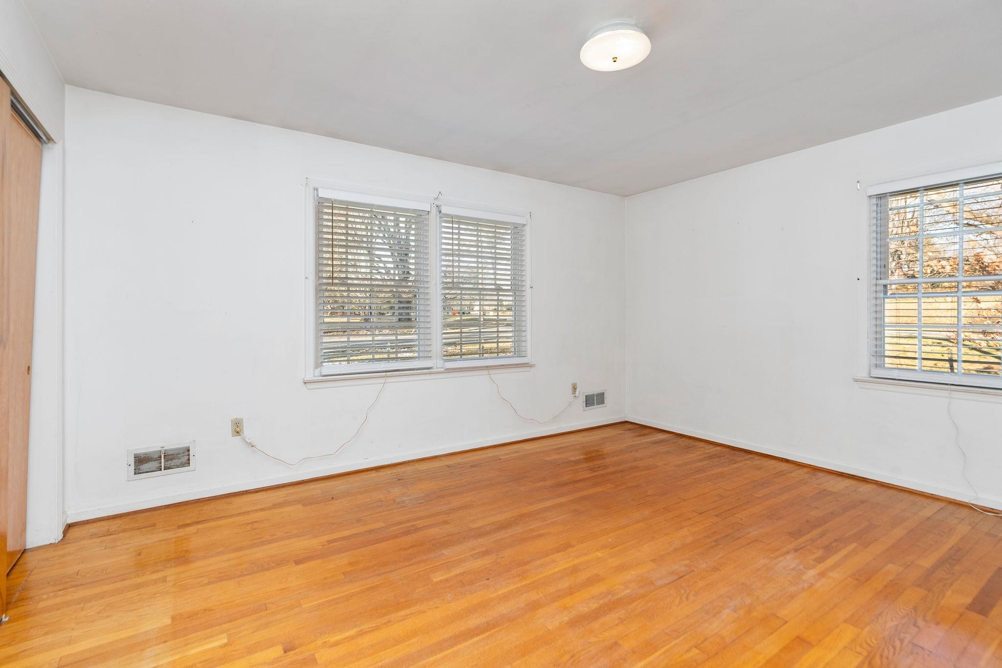 2 MCCORMICK ST, LEXINGTON, Virginia 24450, 3 Bedrooms Bedrooms, ,2 BathroomsBathrooms,Residential,2 MCCORMICK ST,671784 MLS # 671784 2 MCCORMICK ST, LEXINGTON, Virginia 24450, 3 Bedrooms Bedrooms, ,2 BathroomsBathrooms,Residential,2 MCCORMICK ST,671784 MLS # 671784