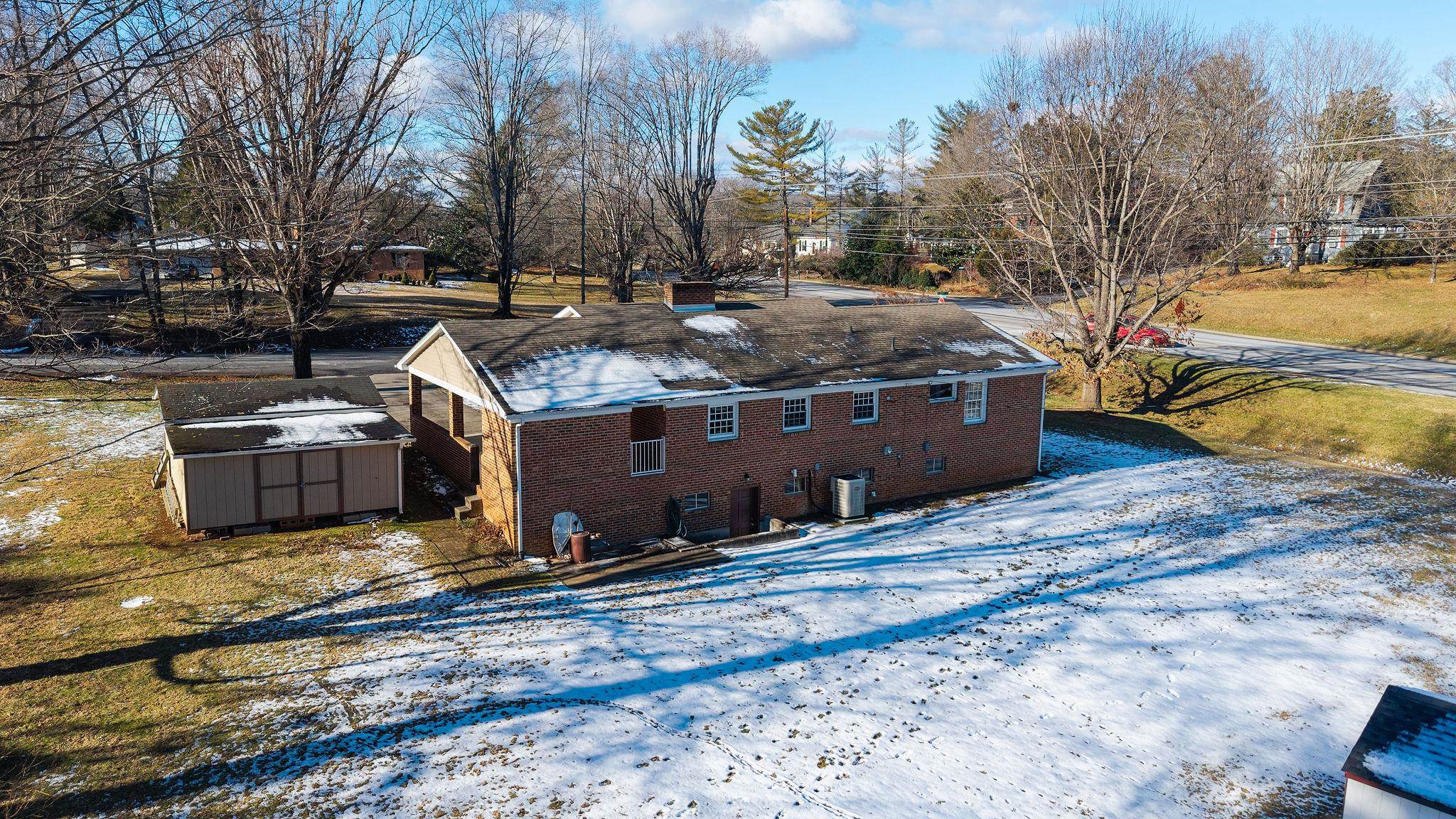 2 MCCORMICK ST, LEXINGTON, Virginia 24450, 3 Bedrooms Bedrooms, ,2 BathroomsBathrooms,Residential,2 MCCORMICK ST,671784 MLS # 671784 2 MCCORMICK ST, LEXINGTON, Virginia 24450, 3 Bedrooms Bedrooms, ,2 BathroomsBathrooms,Residential,2 MCCORMICK ST,671784 MLS # 671784