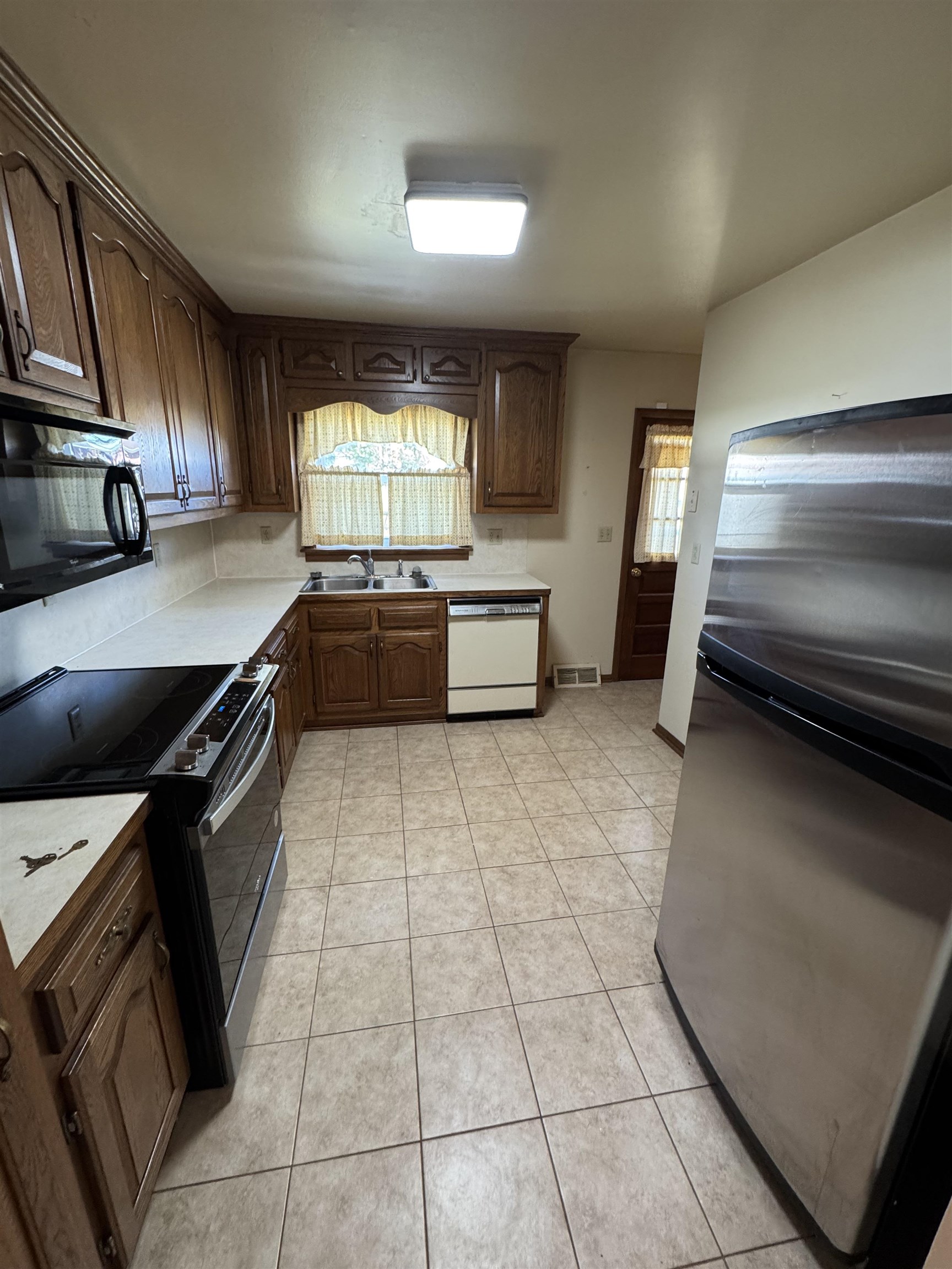 209 GEORGE ST, STAUNTON, Virginia 24401, 3 Bedrooms Bedrooms, ,1 BathroomBathrooms,Residential,209 GEORGE ST,671787 MLS # 671787 209 GEORGE ST, STAUNTON, Virginia 24401, 3 Bedrooms Bedrooms, ,1 BathroomBathrooms,Residential,209 GEORGE ST,671787 MLS # 671787