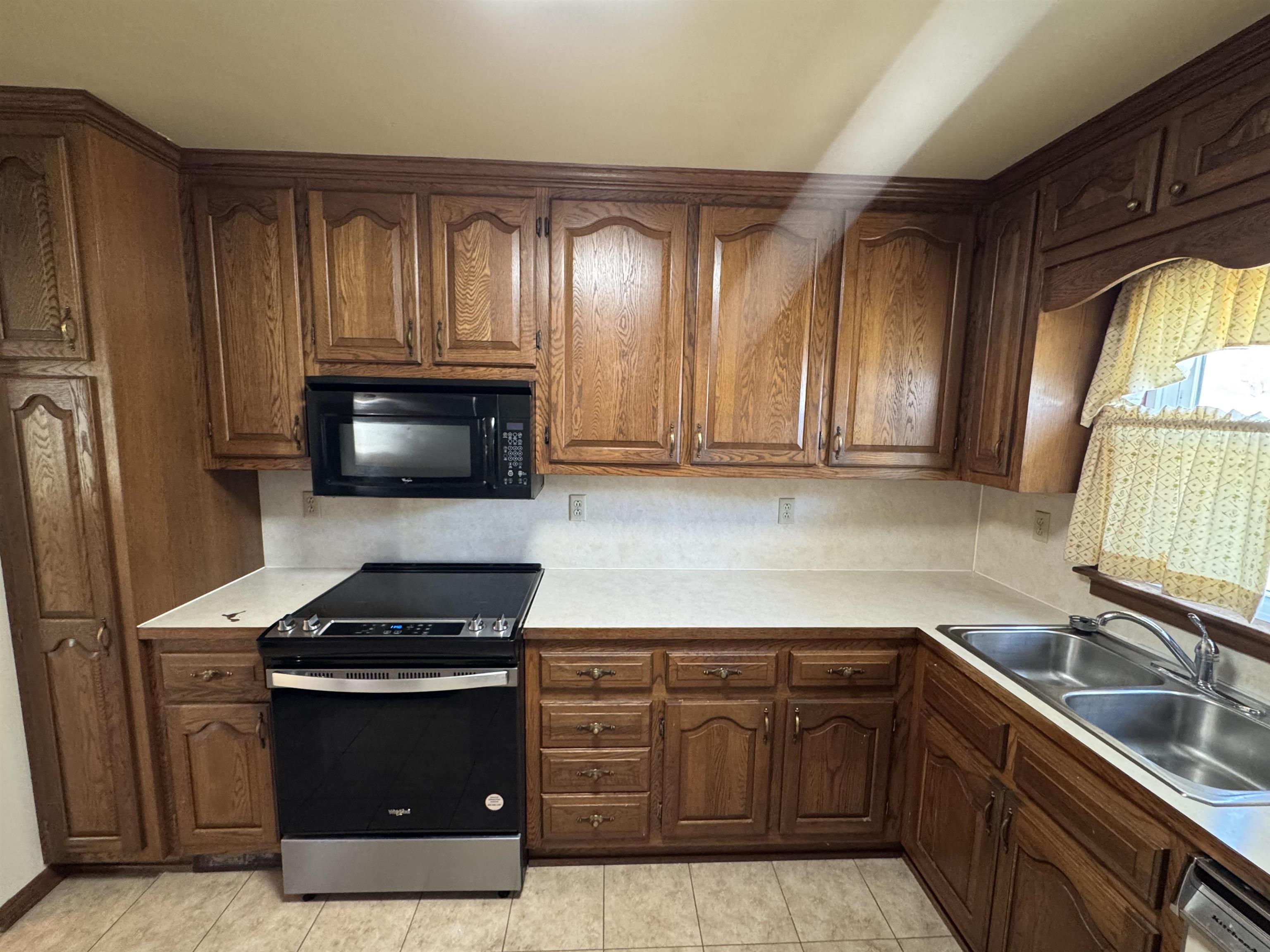 209 GEORGE ST, STAUNTON, Virginia 24401, 3 Bedrooms Bedrooms, ,1 BathroomBathrooms,Residential,209 GEORGE ST,671787 MLS # 671787 209 GEORGE ST, STAUNTON, Virginia 24401, 3 Bedrooms Bedrooms, ,1 BathroomBathrooms,Residential,209 GEORGE ST,671787 MLS # 671787