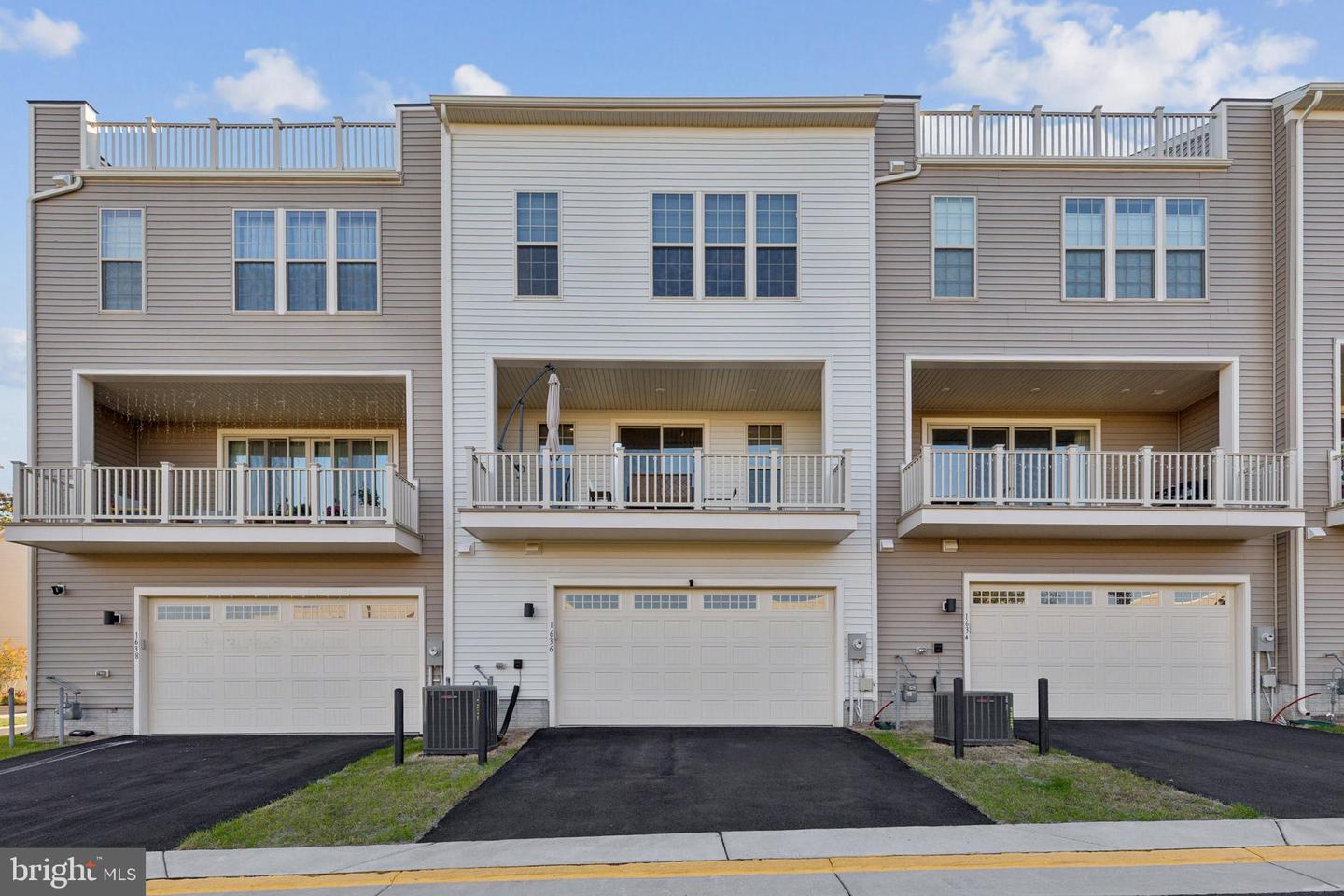 1636 FIELD SPARROW TER NE, LEESBURG, Virginia 20176, 4 Bedrooms Bedrooms, ,3 BathroomsBathrooms,Residential,For sale,1636 FIELD SPARROW TER NE,VALO2108282 MLS # VALO2108282 1636 FIELD SPARROW TER NE, LEESBURG, Virginia 20176, 4 Bedrooms Bedrooms, ,3 BathroomsBathrooms,Residential,For sale,1636 FIELD SPARROW TER NE,VALO2108282 MLS # VALO2108282