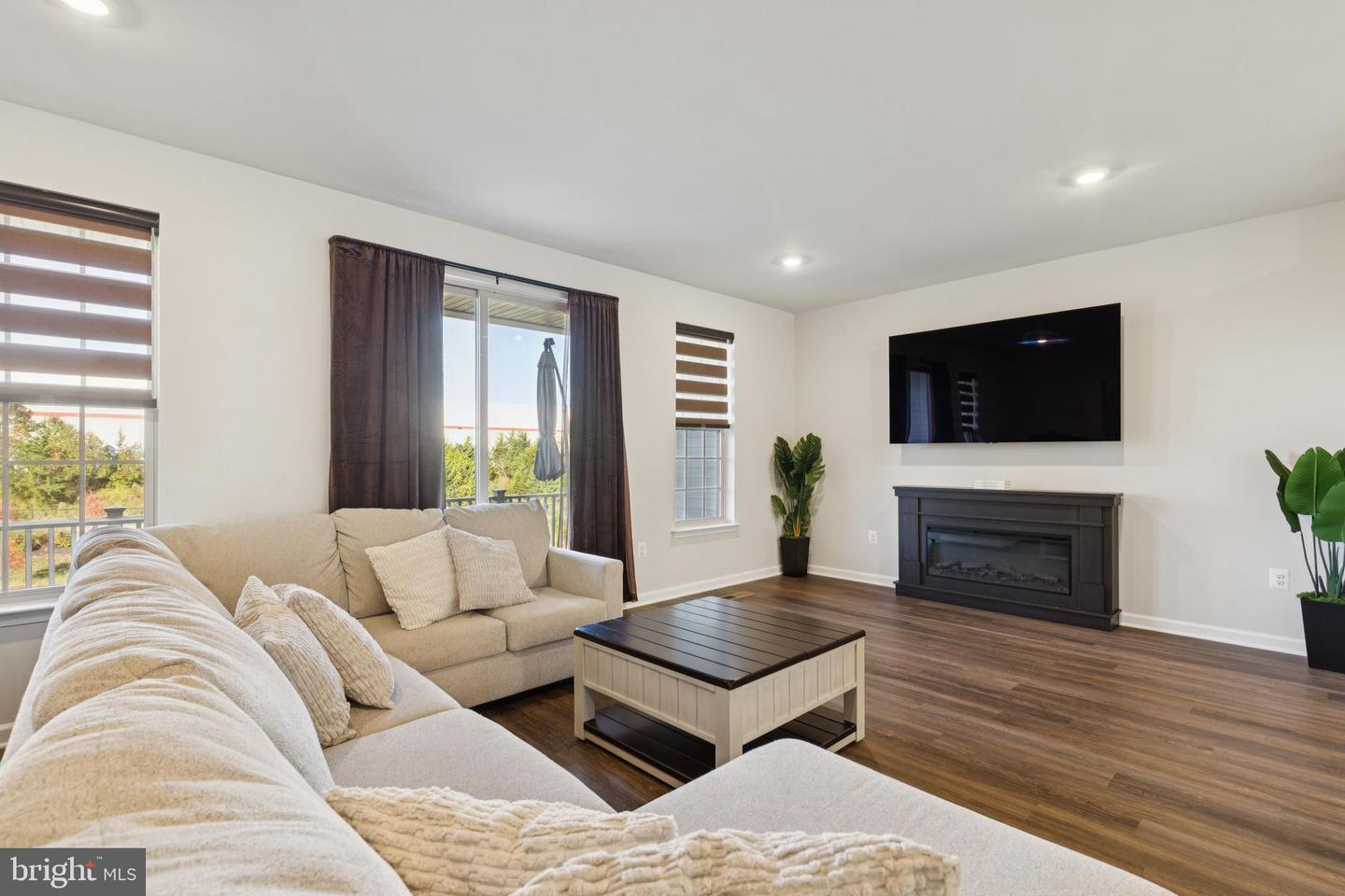 1636 FIELD SPARROW TER NE, LEESBURG, Virginia 20176, 4 Bedrooms Bedrooms, ,3 BathroomsBathrooms,Residential,For sale,1636 FIELD SPARROW TER NE,VALO2108282 MLS # VALO2108282 1636 FIELD SPARROW TER NE, LEESBURG, Virginia 20176, 4 Bedrooms Bedrooms, ,3 BathroomsBathrooms,Residential,For sale,1636 FIELD SPARROW TER NE,VALO2108282 MLS # VALO2108282