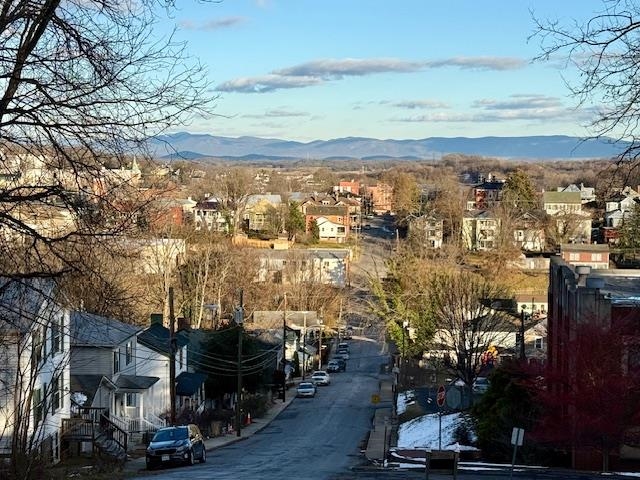 1127 W JOHNSON ST, STAUNTON, Virginia 24401, 2 Bedrooms Bedrooms, ,1 BathroomBathrooms,Residential,1127 W JOHNSON ST,671792 MLS # 671792 1127 W JOHNSON ST, STAUNTON, Virginia 24401, 2 Bedrooms Bedrooms, ,1 BathroomBathrooms,Residential,1127 W JOHNSON ST,671792 MLS # 671792