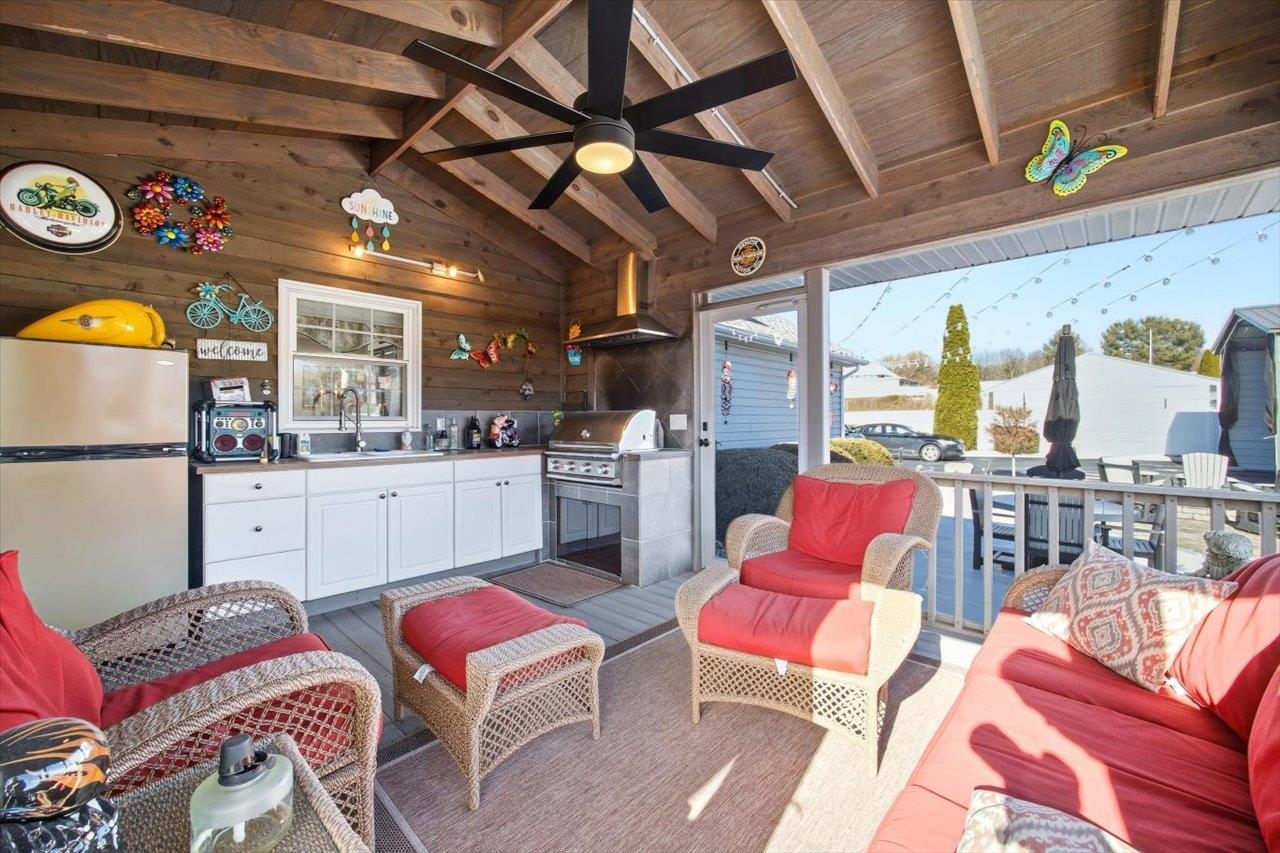 3901 LEE HWY, WEYERS CAVE, Virginia 24486, 3 Bedrooms Bedrooms, ,2 BathroomsBathrooms,Residential,3901 LEE HWY,671794 MLS # 671794 3901 LEE HWY, WEYERS CAVE, Virginia 24486, 3 Bedrooms Bedrooms, ,2 BathroomsBathrooms,Residential,3901 LEE HWY,671794 MLS # 671794