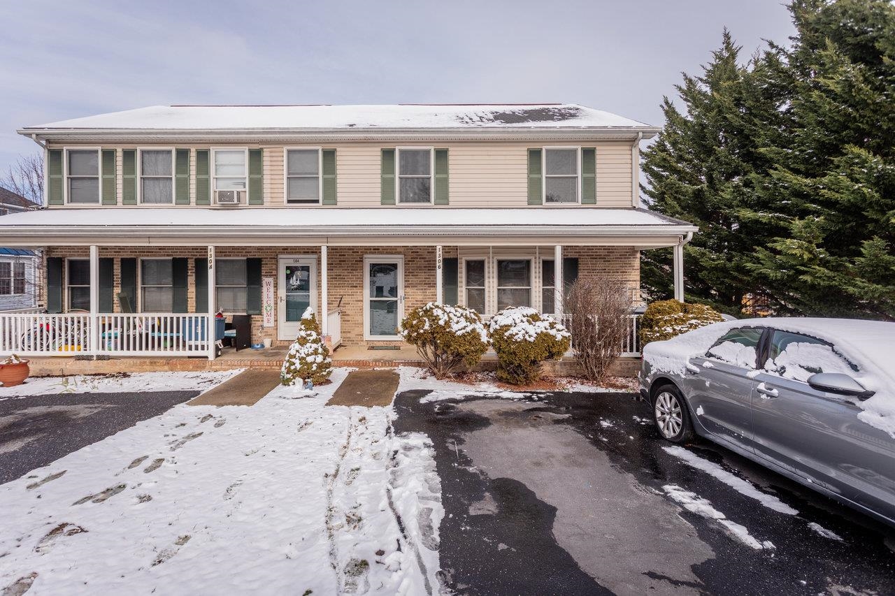 1306 GOLDFINCH DR, HARRISONBURG, Virginia 22802, 4 Bedrooms Bedrooms, ,3 BathroomsBathrooms,Residential,1306 GOLDFINCH DR,671795 MLS # 671795 1306 GOLDFINCH DR, HARRISONBURG, Virginia 22802, 4 Bedrooms Bedrooms, ,3 BathroomsBathrooms,Residential,1306 GOLDFINCH DR,671795 MLS # 671795