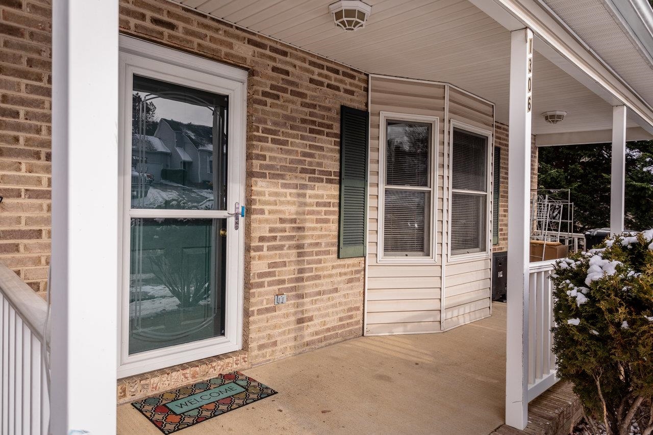 1306 GOLDFINCH DR, HARRISONBURG, Virginia 22802, 4 Bedrooms Bedrooms, ,3 BathroomsBathrooms,Residential,1306 GOLDFINCH DR,671795 MLS # 671795 1306 GOLDFINCH DR, HARRISONBURG, Virginia 22802, 4 Bedrooms Bedrooms, ,3 BathroomsBathrooms,Residential,1306 GOLDFINCH DR,671795 MLS # 671795