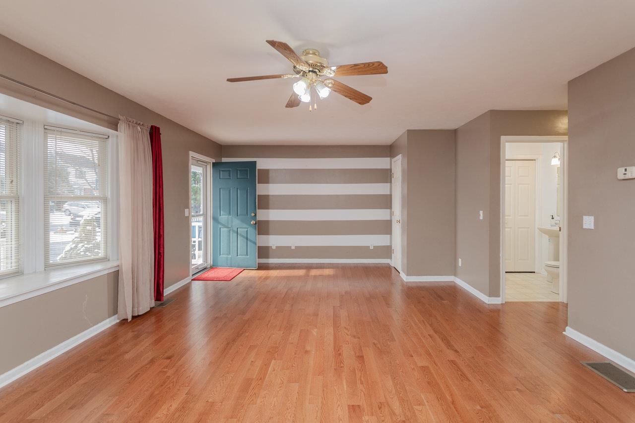 1306 GOLDFINCH DR, HARRISONBURG, Virginia 22802, 4 Bedrooms Bedrooms, ,3 BathroomsBathrooms,Residential,1306 GOLDFINCH DR,671795 MLS # 671795 1306 GOLDFINCH DR, HARRISONBURG, Virginia 22802, 4 Bedrooms Bedrooms, ,3 BathroomsBathrooms,Residential,1306 GOLDFINCH DR,671795 MLS # 671795