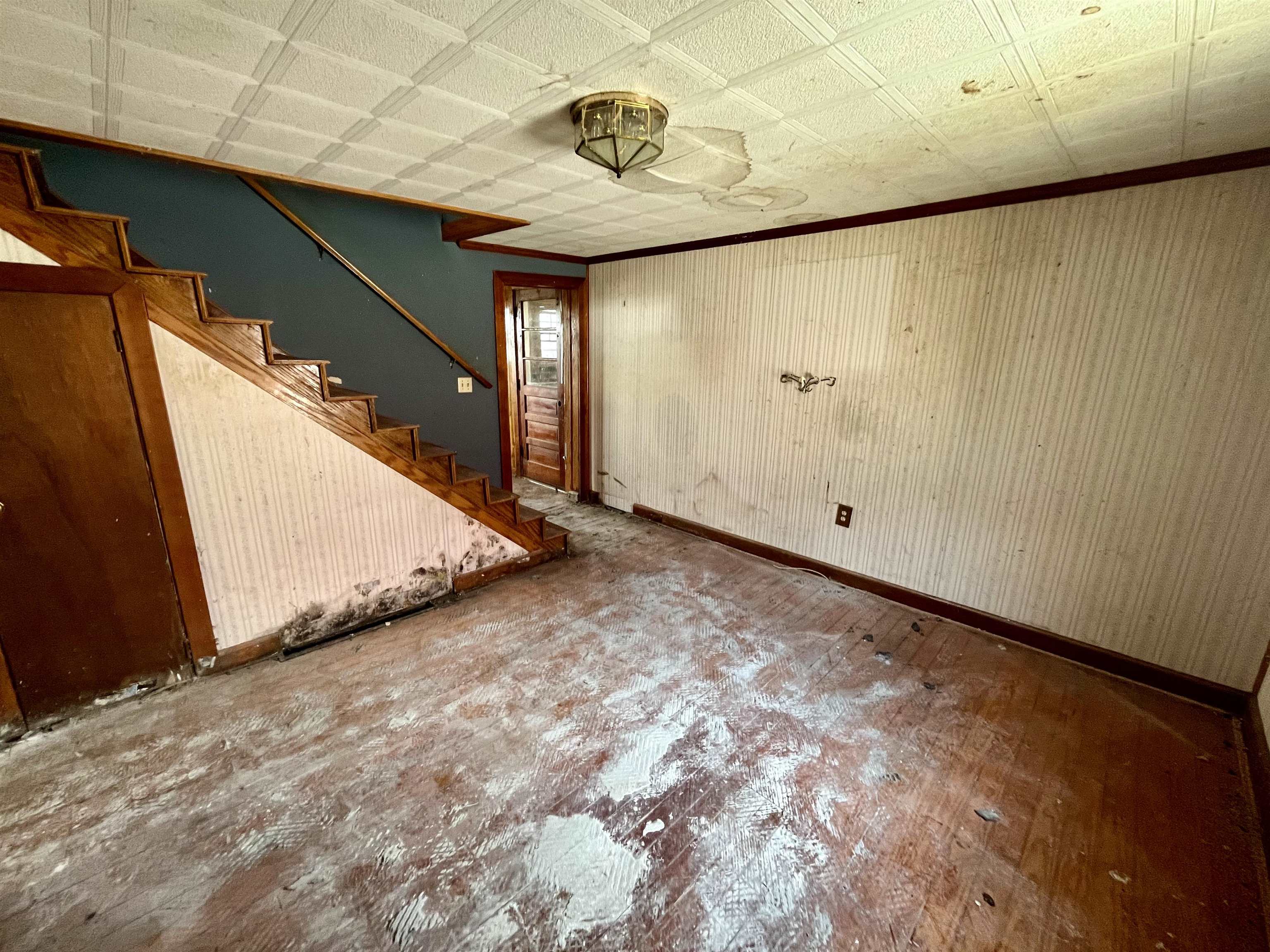 314 W SPRING AVE, ELKTON, Virginia 22827, 3 Bedrooms Bedrooms, ,1 BathroomBathrooms,Residential,314 W SPRING AVE,671796 MLS # 671796 314 W SPRING AVE, ELKTON, Virginia 22827, 3 Bedrooms Bedrooms, ,1 BathroomBathrooms,Residential,314 W SPRING AVE,671796 MLS # 671796