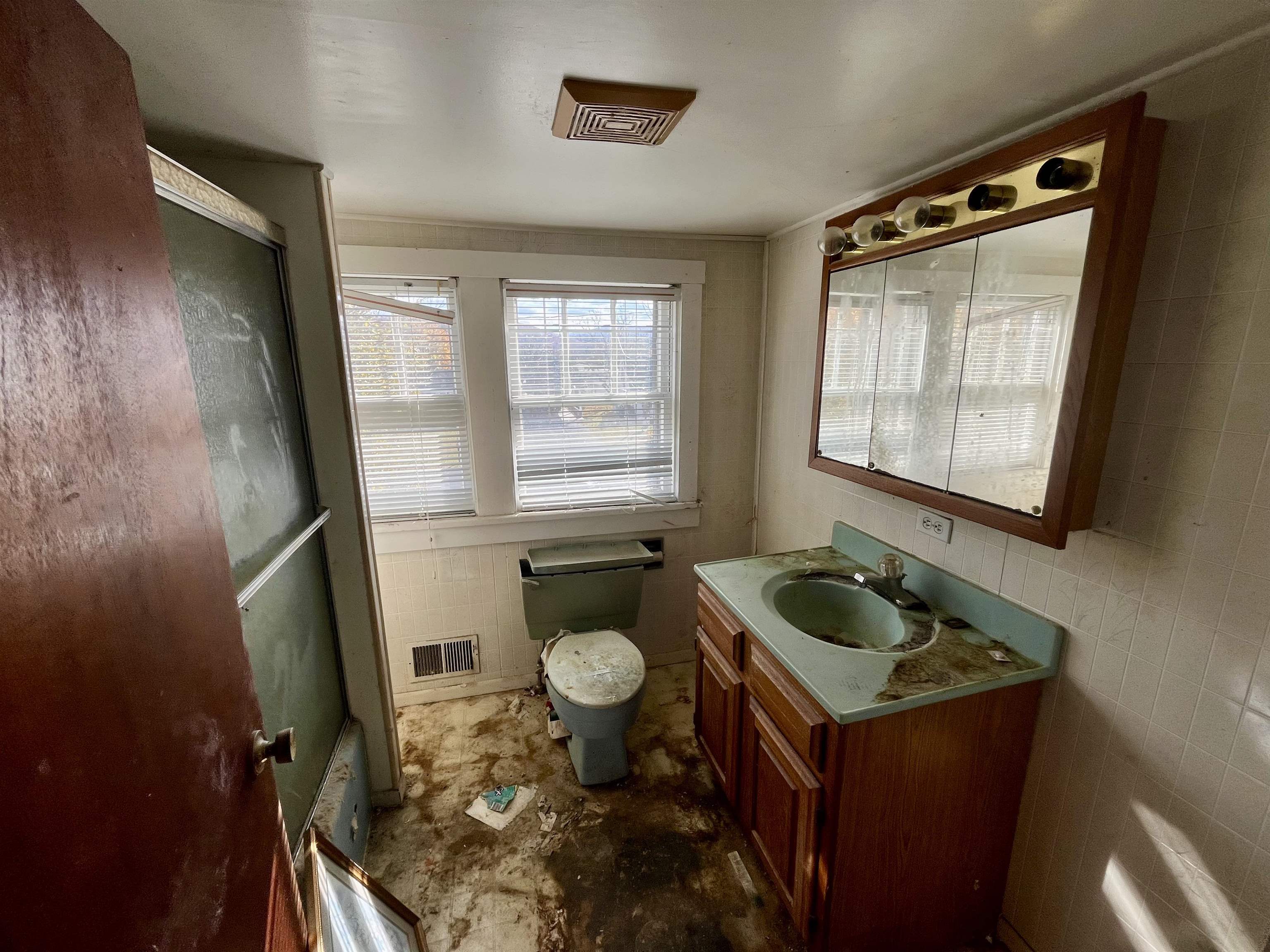 314 W SPRING AVE, ELKTON, Virginia 22827, 3 Bedrooms Bedrooms, ,1 BathroomBathrooms,Residential,314 W SPRING AVE,671796 MLS # 671796 314 W SPRING AVE, ELKTON, Virginia 22827, 3 Bedrooms Bedrooms, ,1 BathroomBathrooms,Residential,314 W SPRING AVE,671796 MLS # 671796