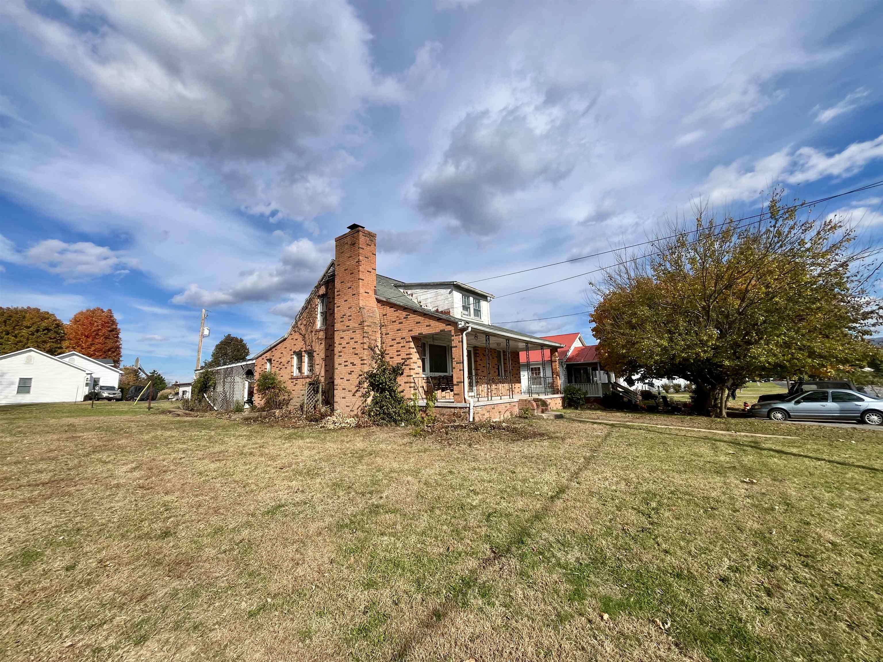 314 W SPRING AVE, ELKTON, Virginia 22827, 3 Bedrooms Bedrooms, ,1 BathroomBathrooms,Residential,314 W SPRING AVE,671796 MLS # 671796 314 W SPRING AVE, ELKTON, Virginia 22827, 3 Bedrooms Bedrooms, ,1 BathroomBathrooms,Residential,314 W SPRING AVE,671796 MLS # 671796