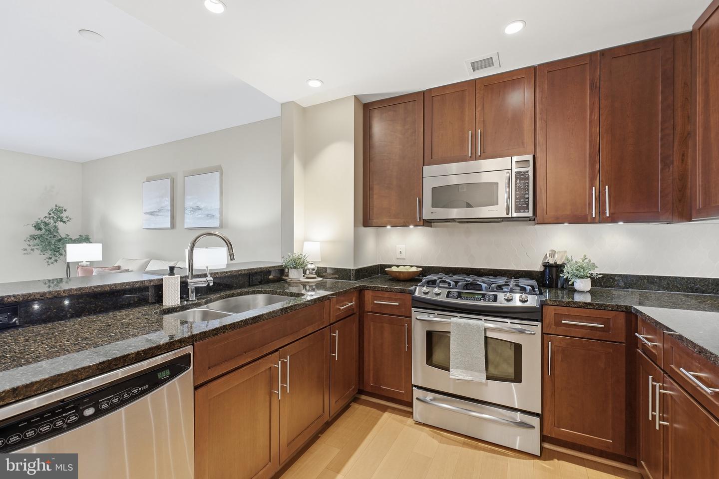 2050 JAMIESON AVE #1005, ALEXANDRIA, Virginia 22314, 1 Bedroom Bedrooms, ,1 BathroomBathrooms,Residential,For sale,2050 JAMIESON AVE #1005,VAAX2051014 MLS # VAAX2051014 2050 JAMIESON AVE #1005, ALEXANDRIA, Virginia 22314, 1 Bedroom Bedrooms, ,1 BathroomBathrooms,Residential,For sale,2050 JAMIESON AVE #1005,VAAX2051014 MLS # VAAX2051014