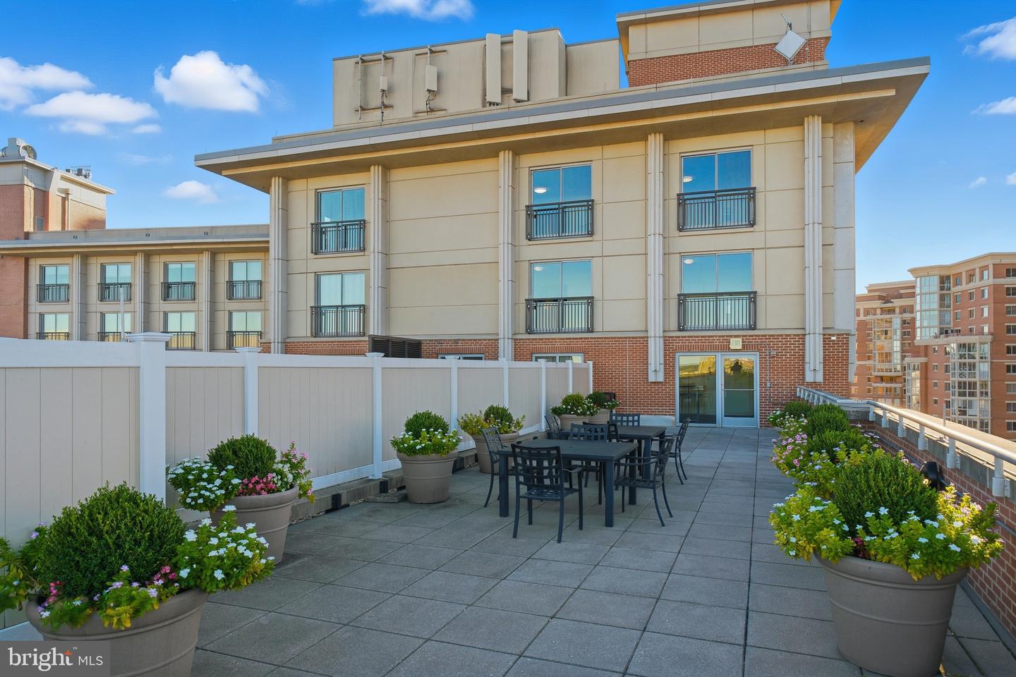 2050 JAMIESON AVE #1005, ALEXANDRIA, Virginia 22314, 1 Bedroom Bedrooms, ,1 BathroomBathrooms,Residential,For sale,2050 JAMIESON AVE #1005,VAAX2051014 MLS # VAAX2051014 2050 JAMIESON AVE #1005, ALEXANDRIA, Virginia 22314, 1 Bedroom Bedrooms, ,1 BathroomBathrooms,Residential,For sale,2050 JAMIESON AVE #1005,VAAX2051014 MLS # VAAX2051014