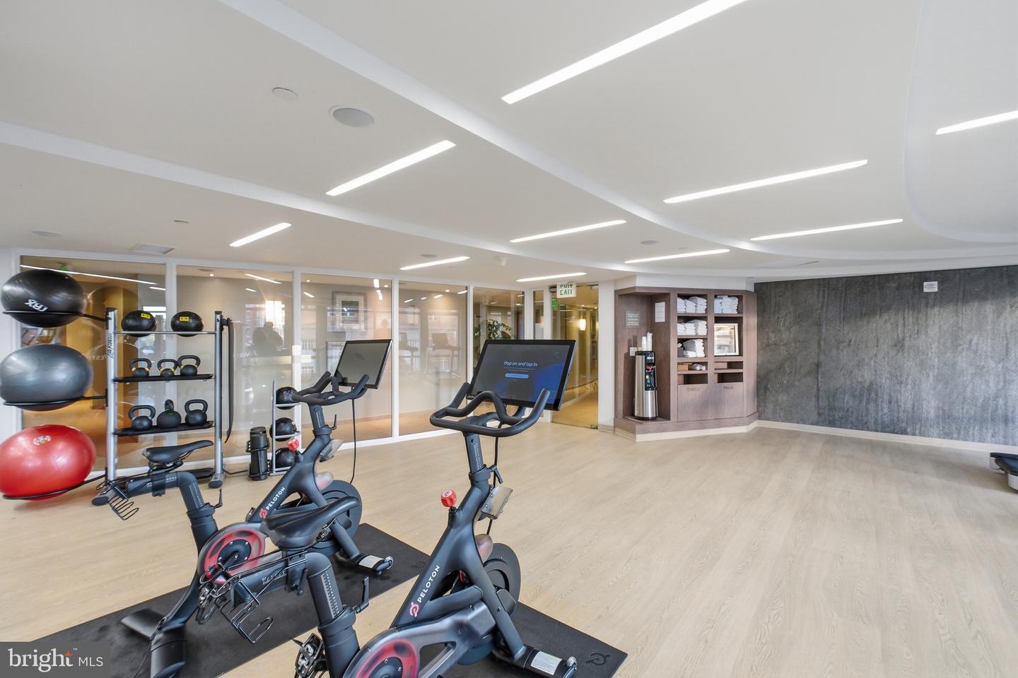 2050 JAMIESON AVE #1005, ALEXANDRIA, Virginia 22314, 1 Bedroom Bedrooms, ,1 BathroomBathrooms,Residential,For sale,2050 JAMIESON AVE #1005,VAAX2051014 MLS # VAAX2051014 2050 JAMIESON AVE #1005, ALEXANDRIA, Virginia 22314, 1 Bedroom Bedrooms, ,1 BathroomBathrooms,Residential,For sale,2050 JAMIESON AVE #1005,VAAX2051014 MLS # VAAX2051014