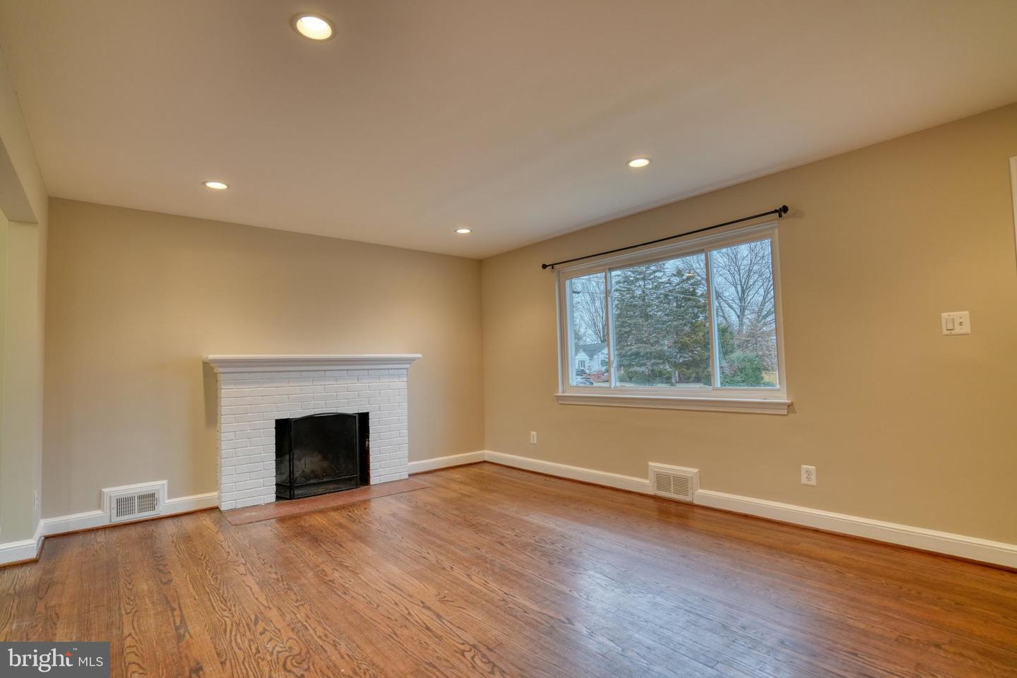 6000 GRAYSON ST, SPRINGFIELD, Virginia 22150, 4 Bedrooms Bedrooms, ,2 BathroomsBathrooms,Residential,For sale,6000 GRAYSON ST,VAFX2277768 MLS # VAFX2277768 6000 GRAYSON ST, SPRINGFIELD, Virginia 22150, 4 Bedrooms Bedrooms, ,2 BathroomsBathrooms,Residential,For sale,6000 GRAYSON ST,VAFX2277768 MLS # VAFX2277768