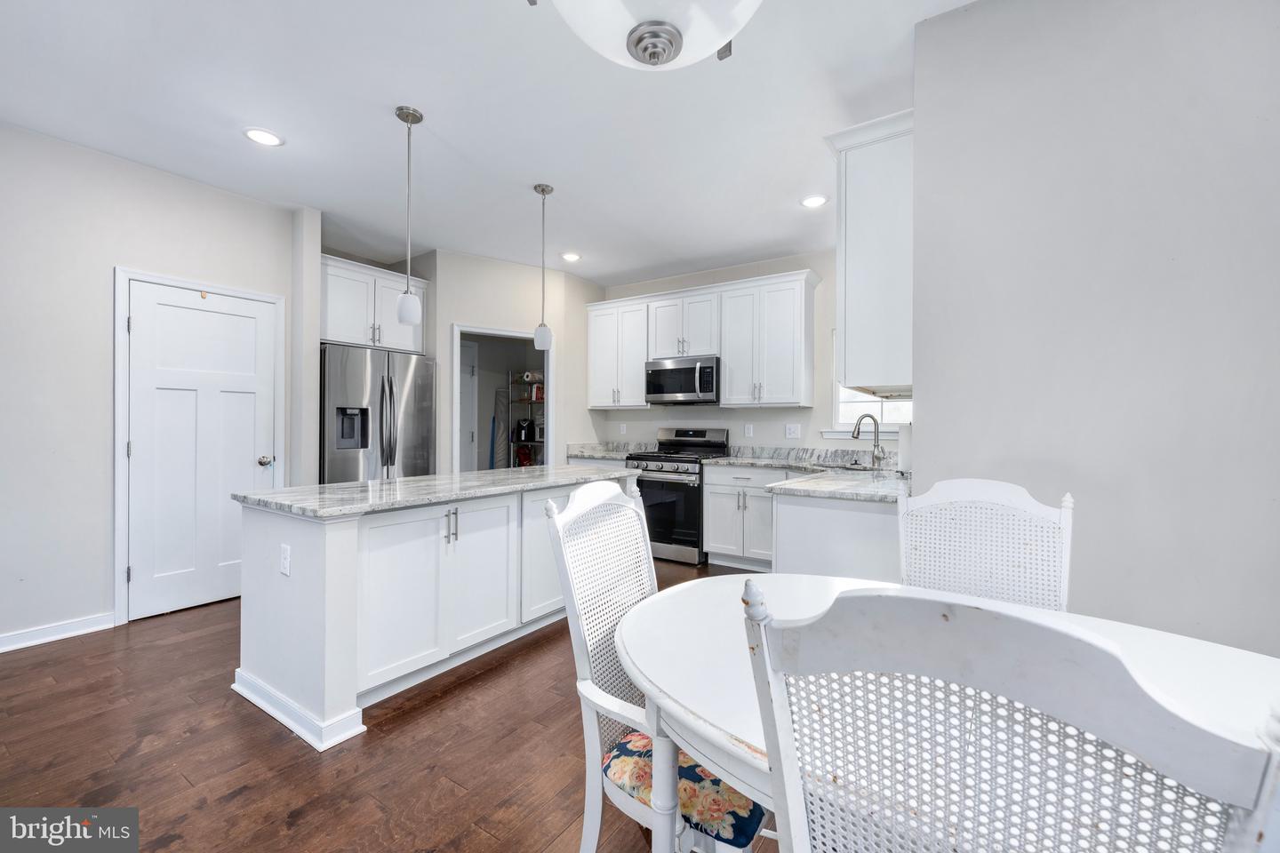 1002 LAKEVIEW PKWY, LOCUST GROVE, Virginia 22508, 5 Bedrooms Bedrooms, ,2 BathroomsBathrooms,Residential,For sale,1002 LAKEVIEW PKWY,VAOR2012746 MLS # VAOR2012746