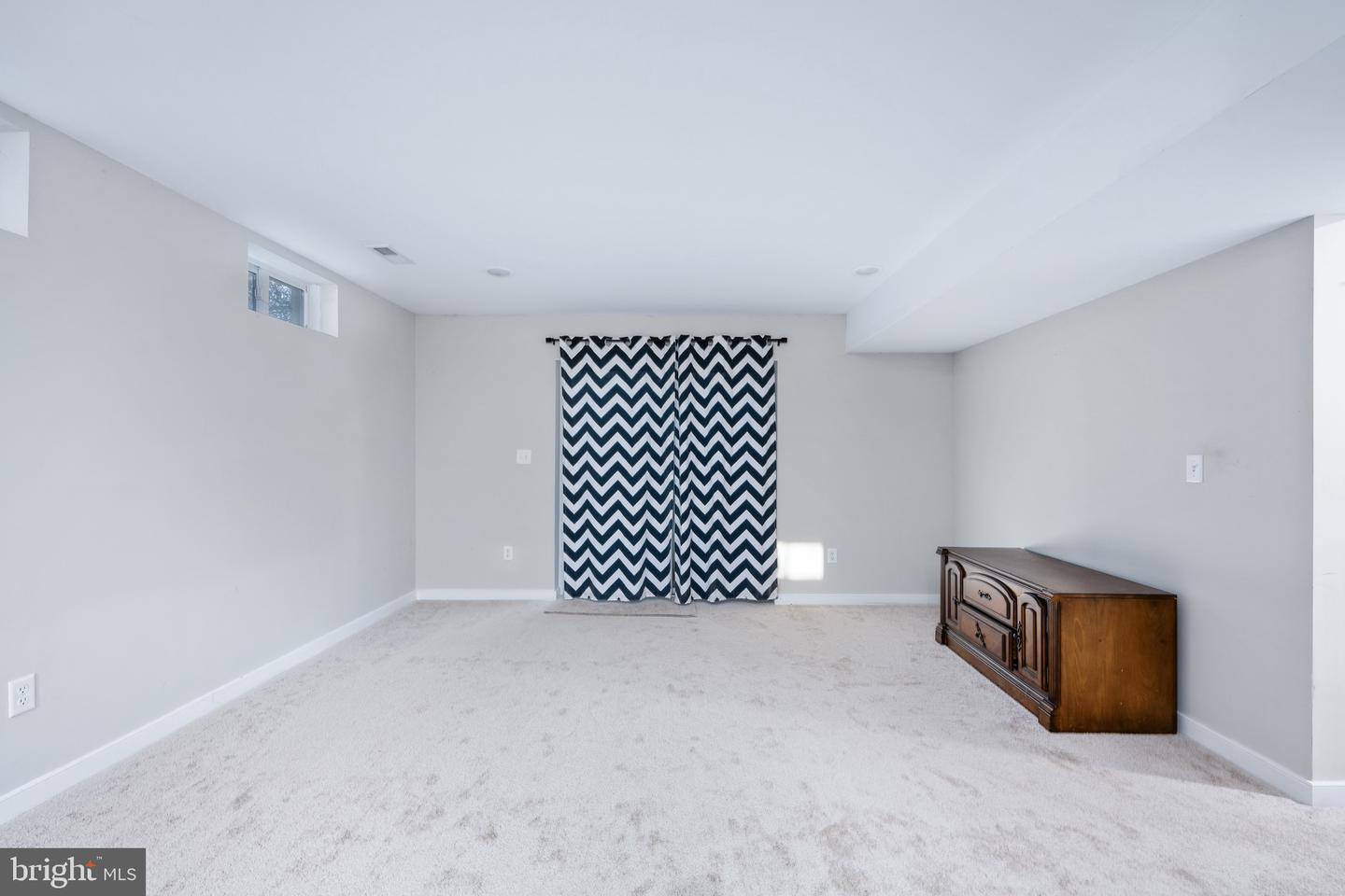 1002 LAKEVIEW PKWY, LOCUST GROVE, Virginia 22508, 5 Bedrooms Bedrooms, ,2 BathroomsBathrooms,Residential,For sale,1002 LAKEVIEW PKWY,VAOR2012746 MLS # VAOR2012746