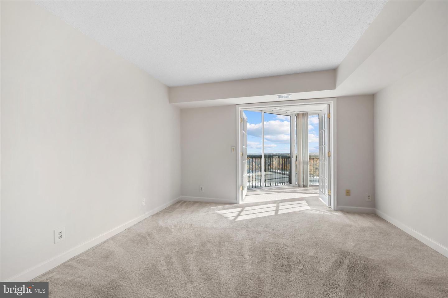 5902 MOUNT EAGLE DR #1410, ALEXANDRIA, Virginia 22303, 2 Bedrooms Bedrooms, ,2 BathroomsBathrooms,Residential,For sale,5902 MOUNT EAGLE DR #1410,VAFX2277938 MLS # VAFX2277938 5902 MOUNT EAGLE DR #1410, ALEXANDRIA, Virginia 22303, 2 Bedrooms Bedrooms, ,2 BathroomsBathrooms,Residential,For sale,5902 MOUNT EAGLE DR #1410,VAFX2277938 MLS # VAFX2277938