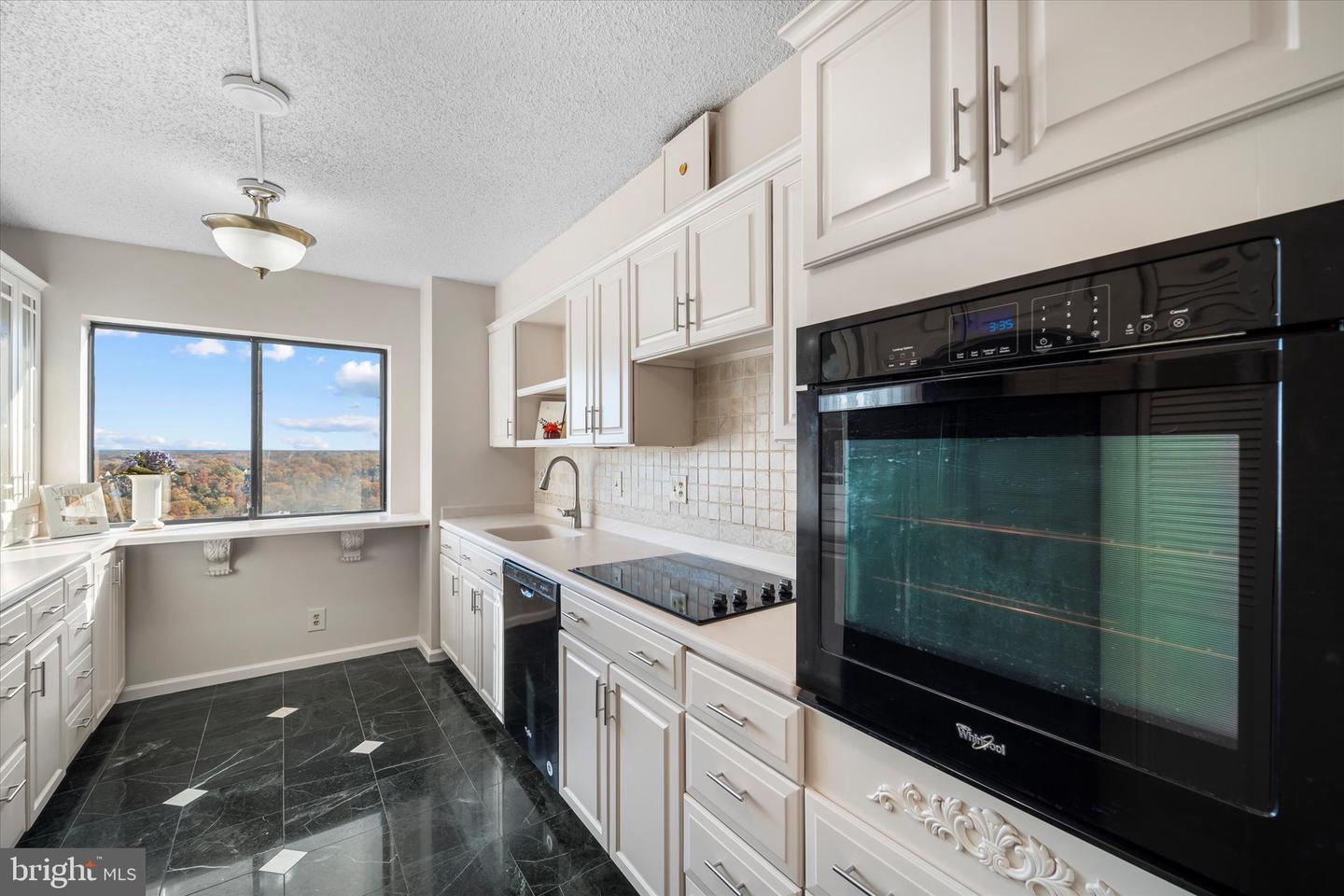 5902 MOUNT EAGLE DR #1410, ALEXANDRIA, Virginia 22303, 2 Bedrooms Bedrooms, ,2 BathroomsBathrooms,Residential,For sale,5902 MOUNT EAGLE DR #1410,VAFX2277938 MLS # VAFX2277938 5902 MOUNT EAGLE DR #1410, ALEXANDRIA, Virginia 22303, 2 Bedrooms Bedrooms, ,2 BathroomsBathrooms,Residential,For sale,5902 MOUNT EAGLE DR #1410,VAFX2277938 MLS # VAFX2277938